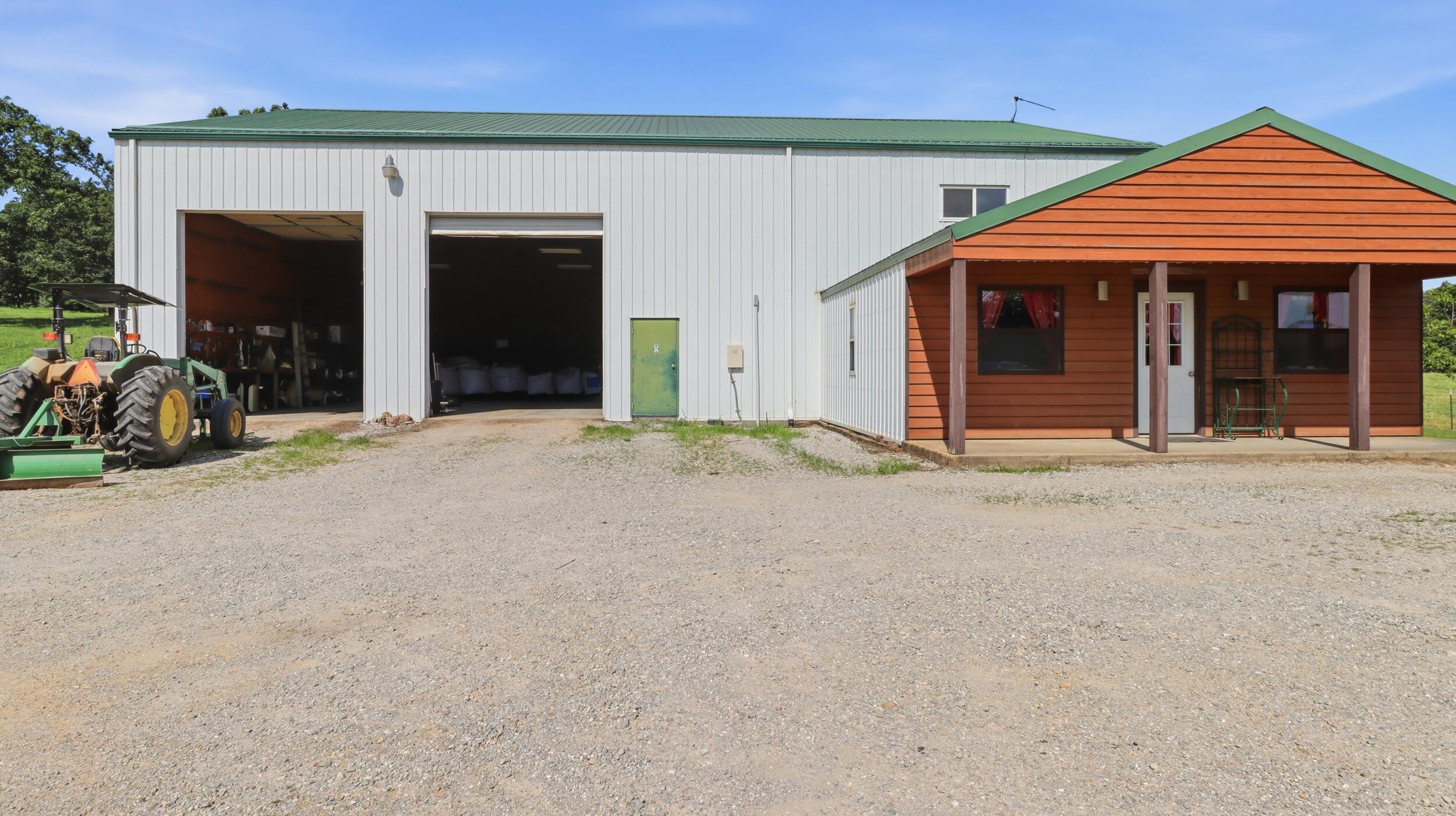 main property photo 38