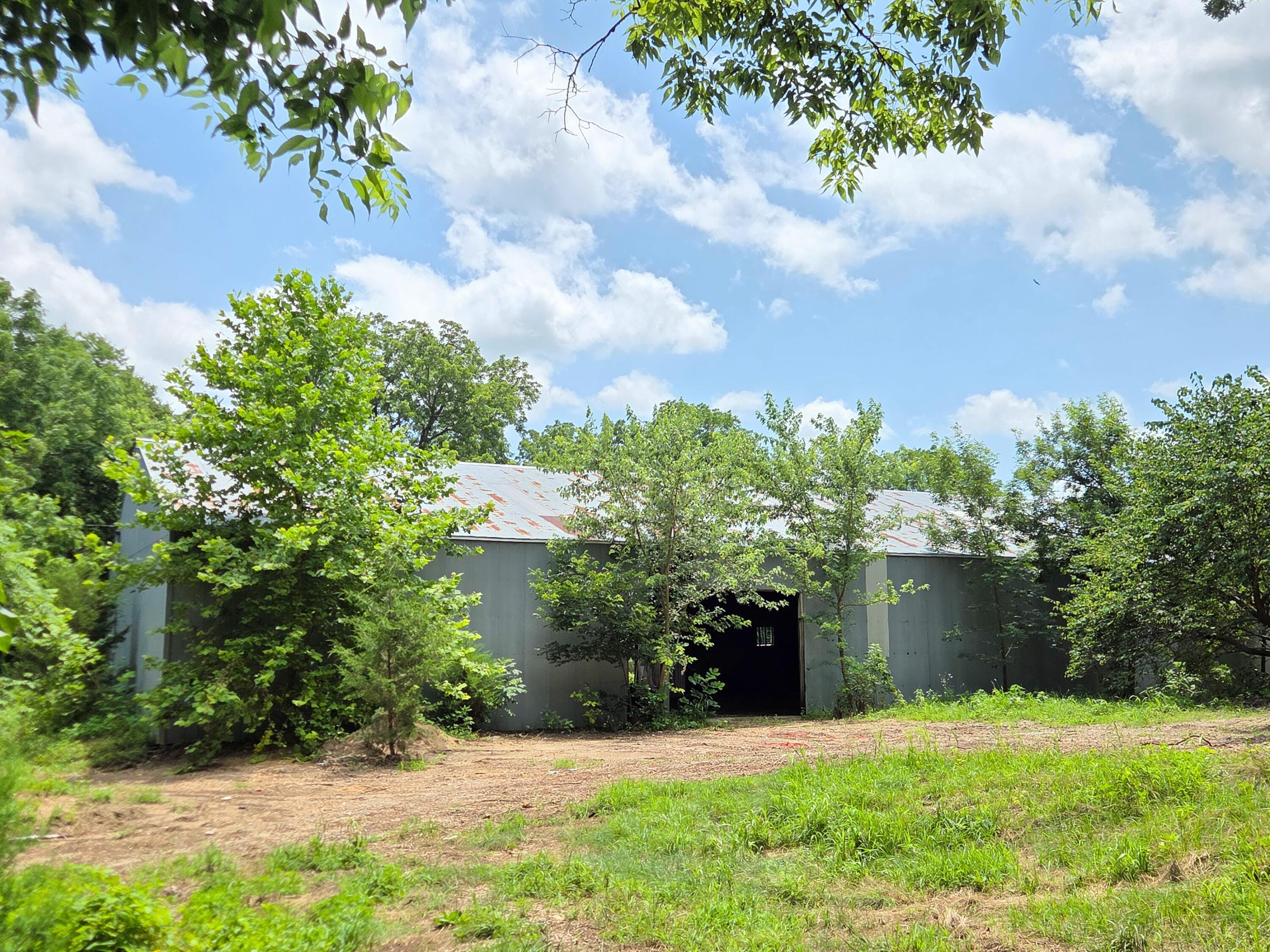 main property photo 183