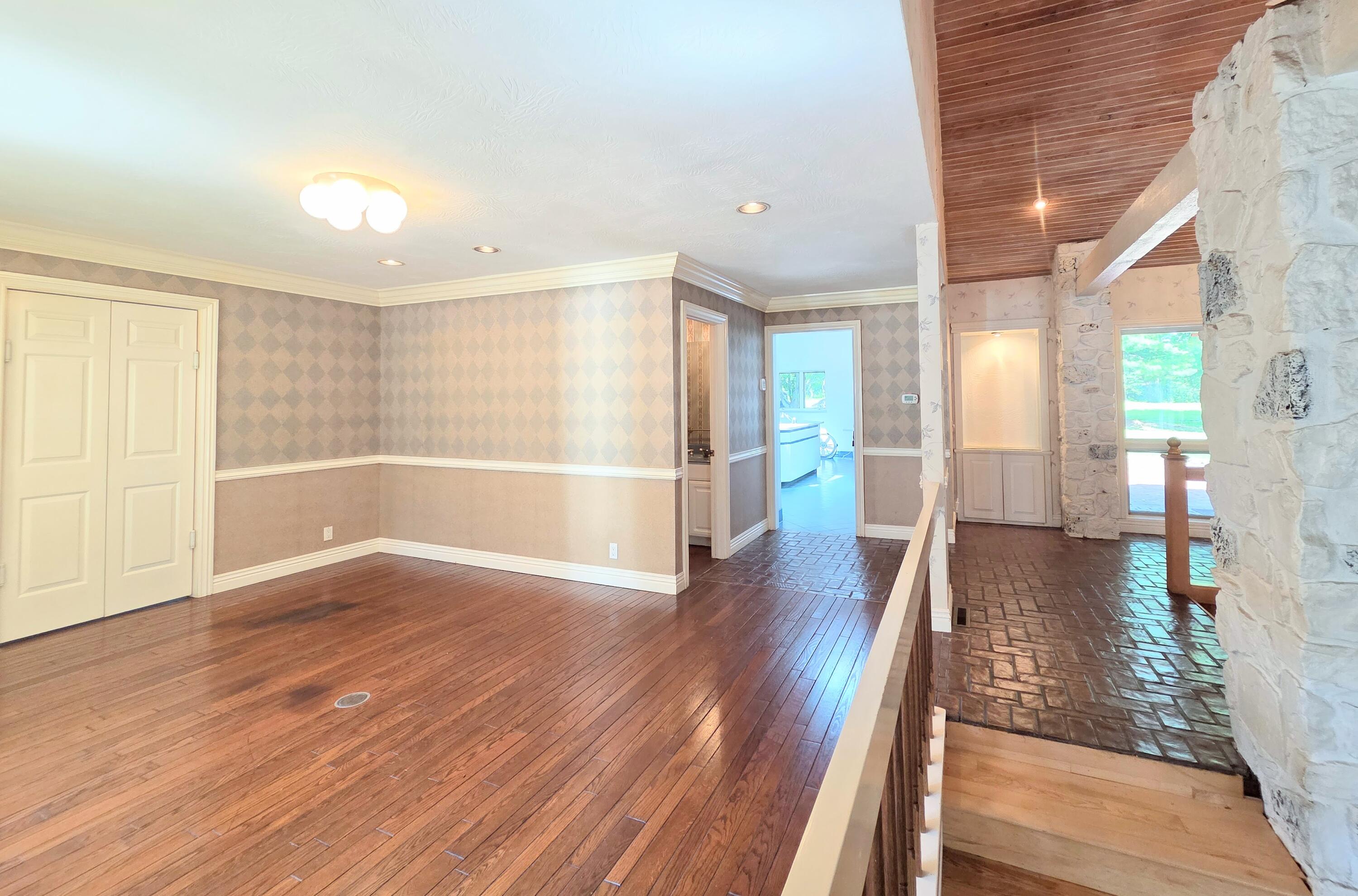 main property photo 68