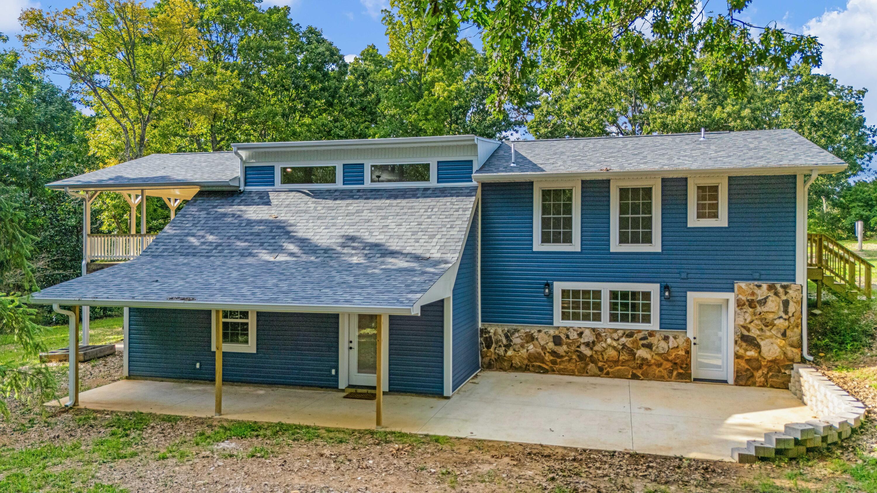 main property photo 41
