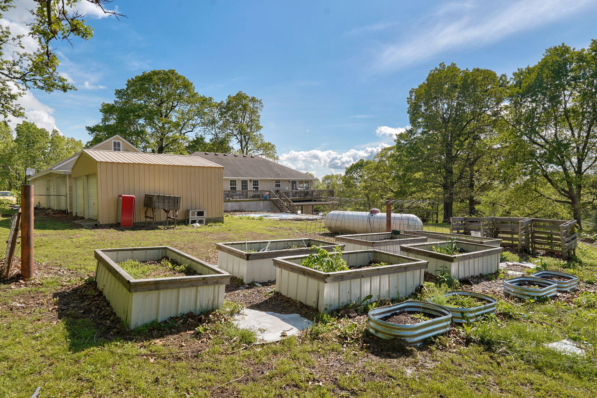 main property photo 50