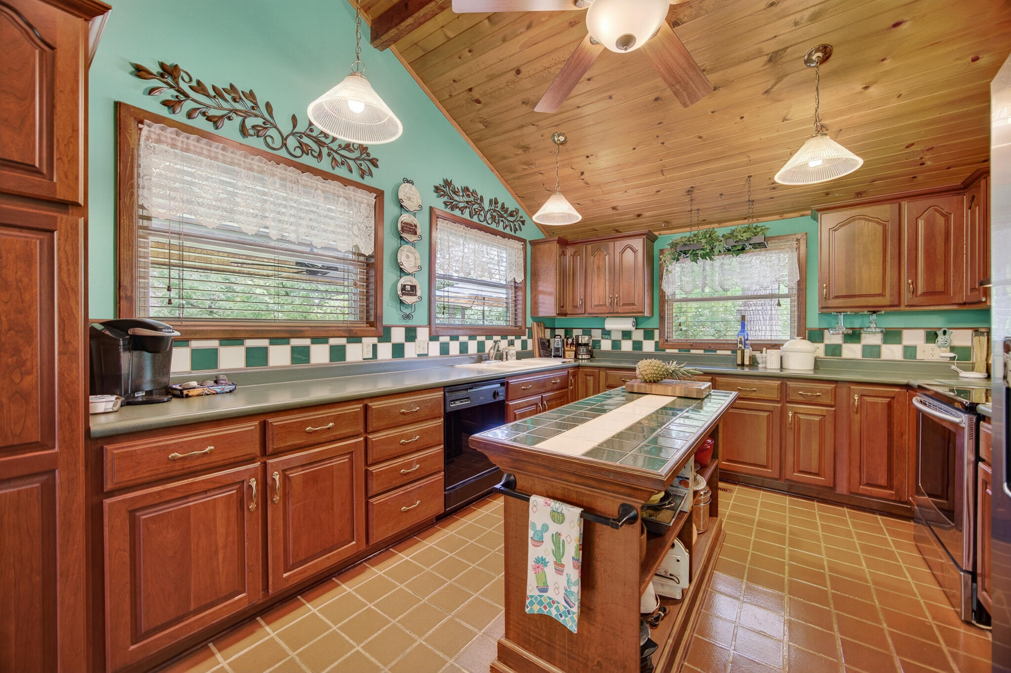 main property photo 39