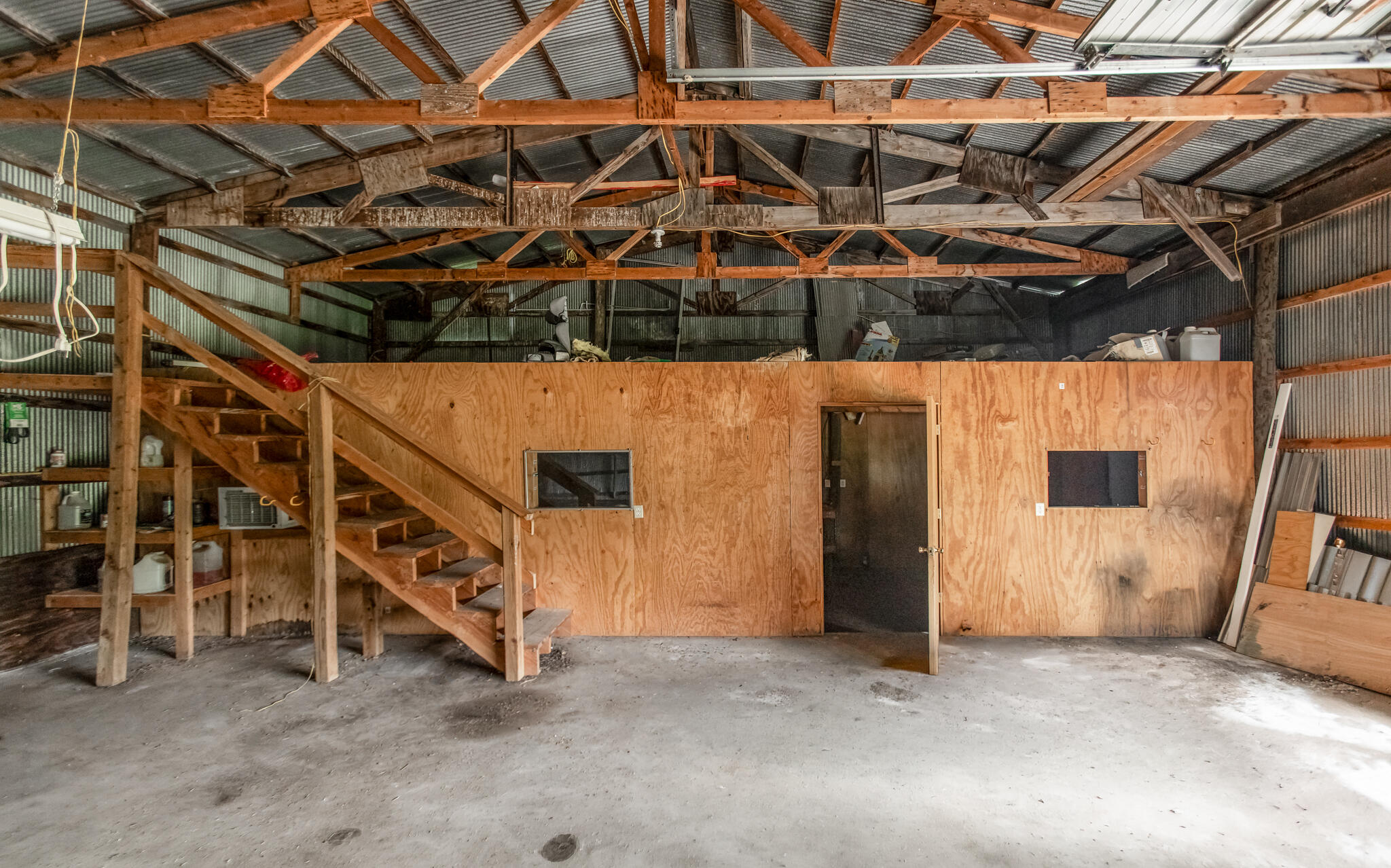 main property photo 6