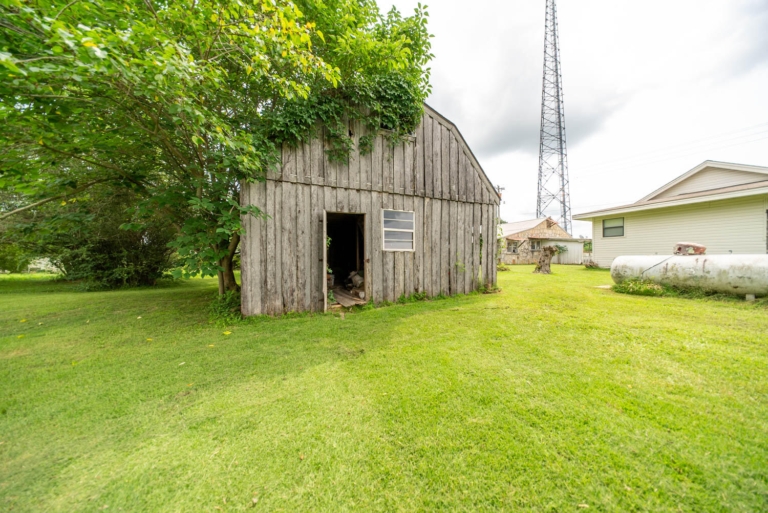 main property photo 42