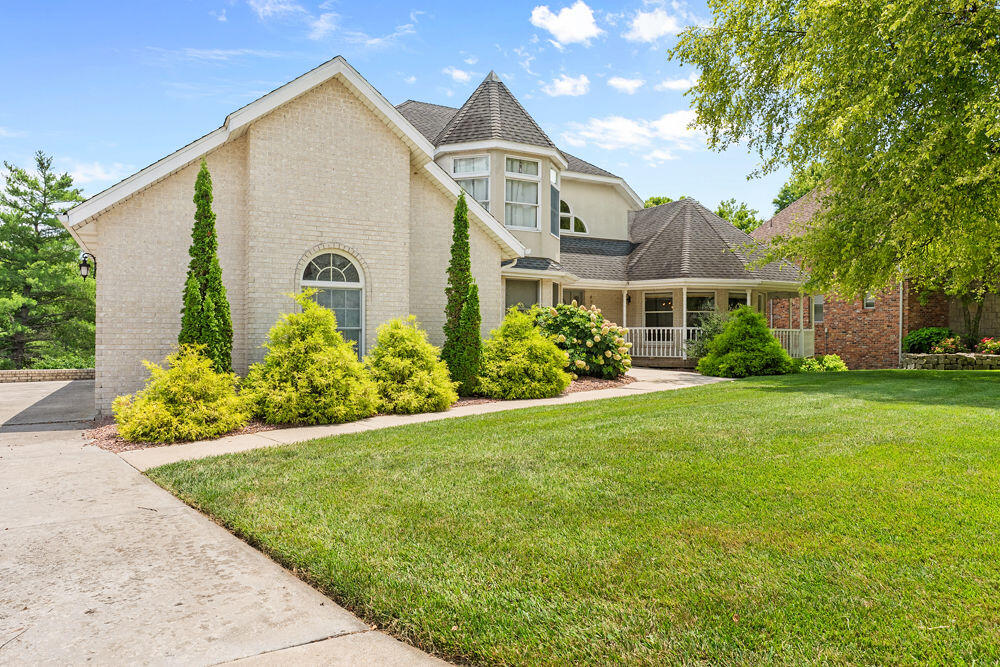 main property photo 5