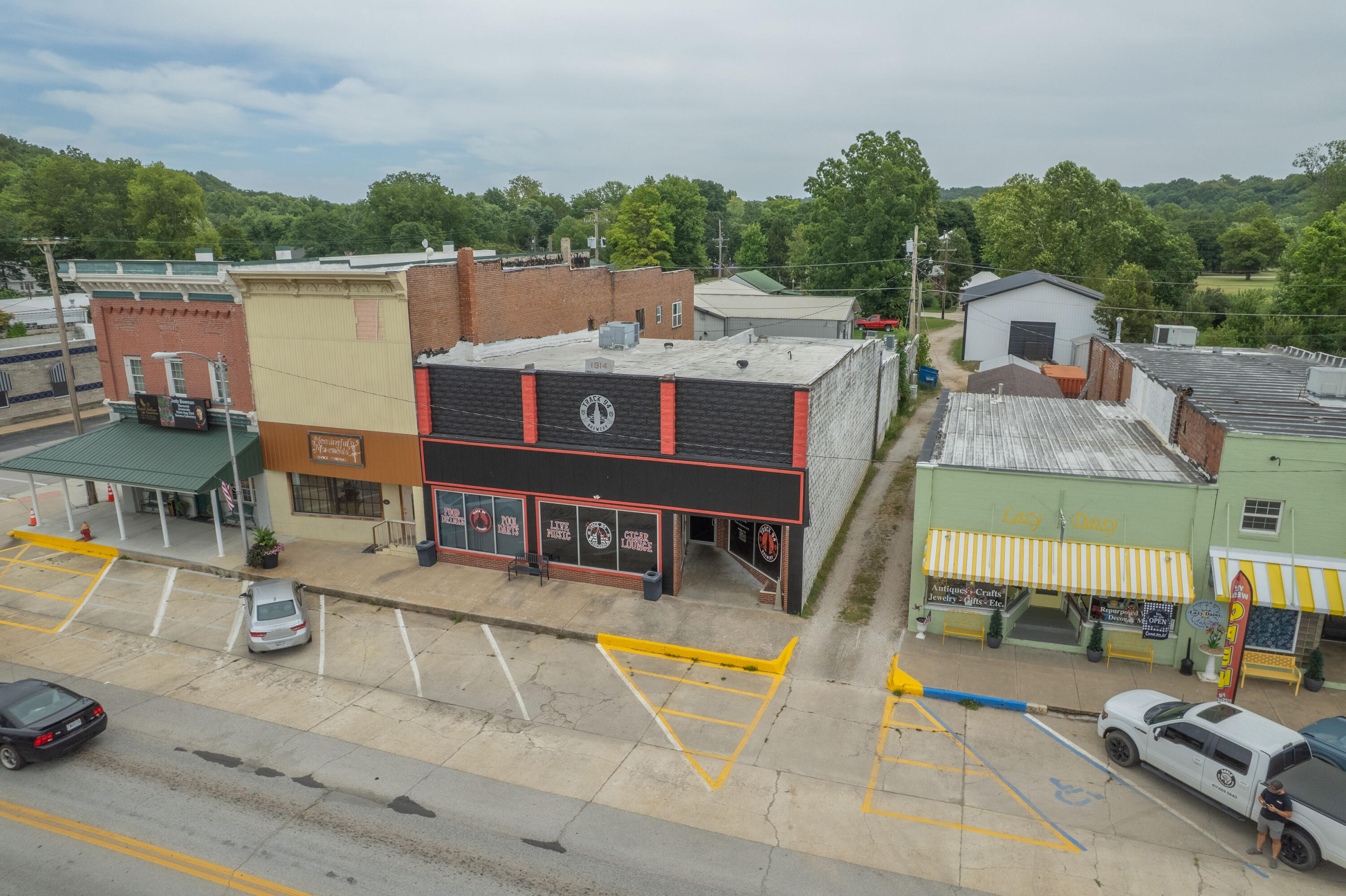 main property photo 49