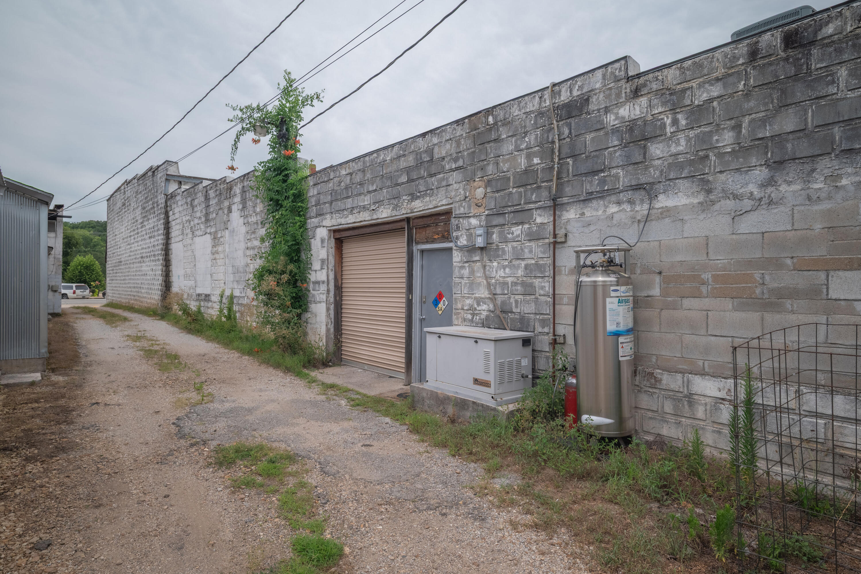 main property photo 50