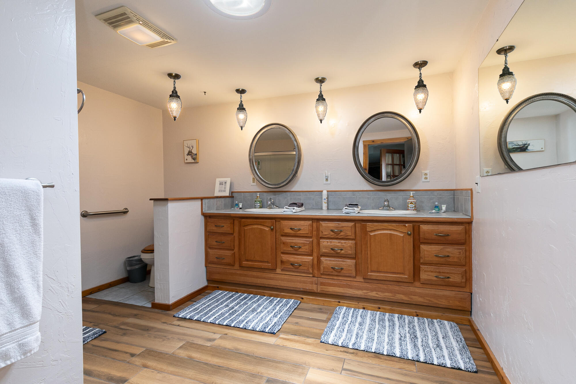 main property photo 12