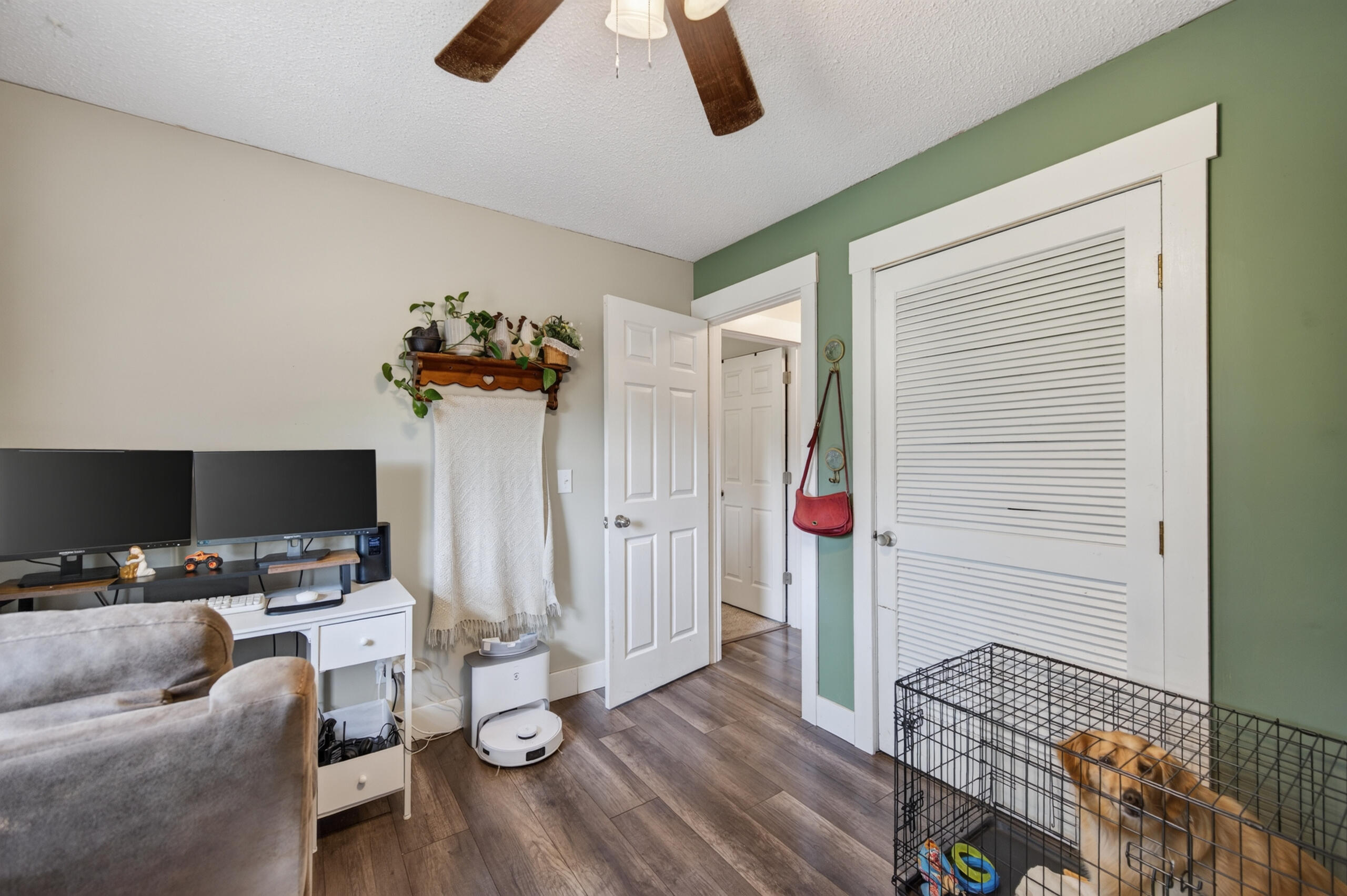 main property photo 23