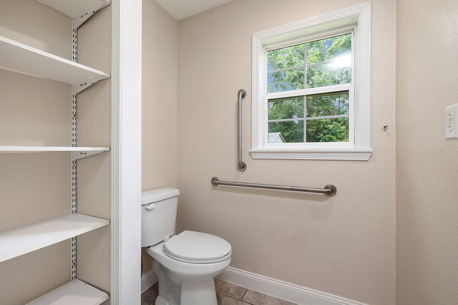 main property photo 14