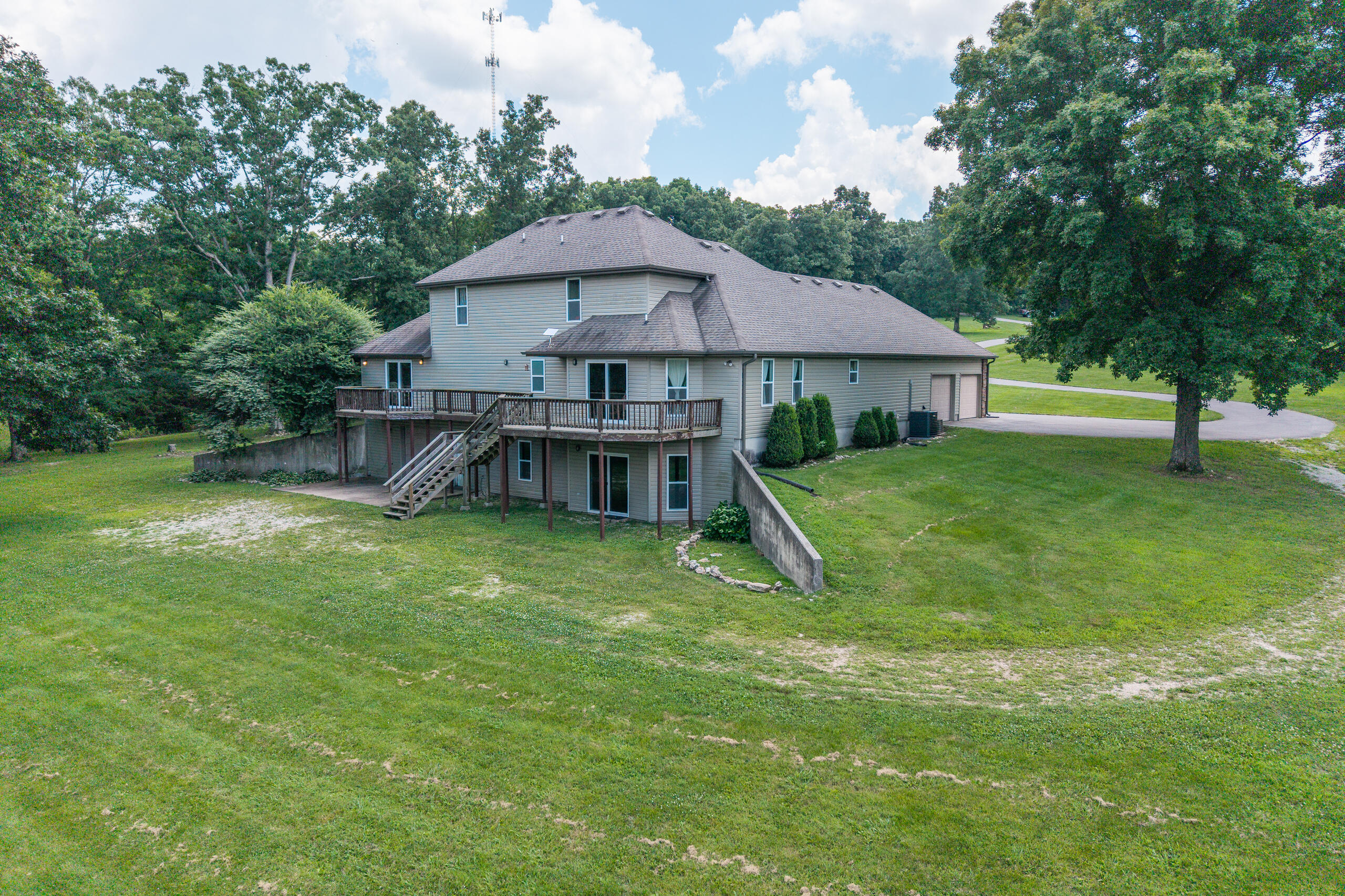 main property photo 76