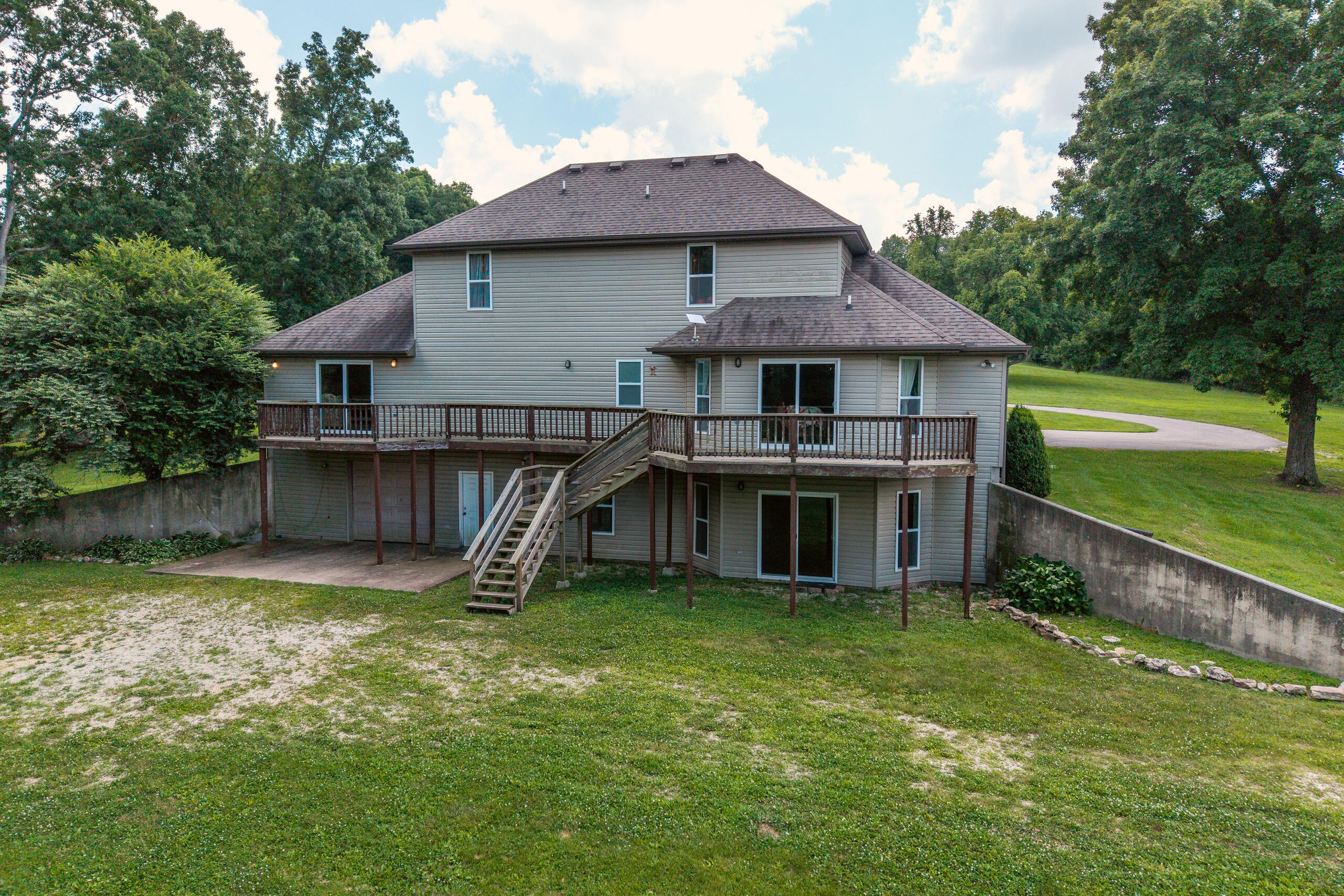 main property photo 77