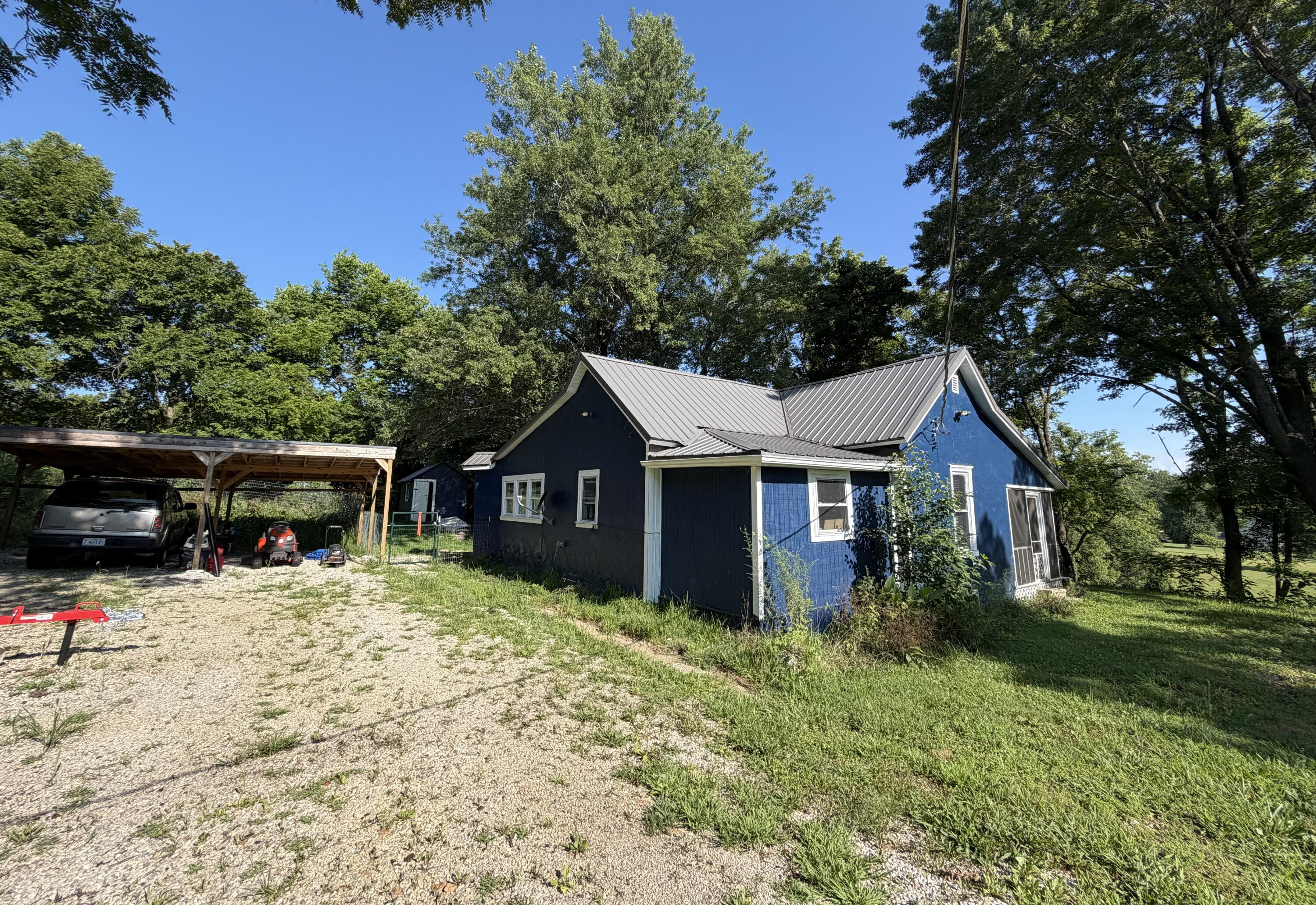 main property photo 23
