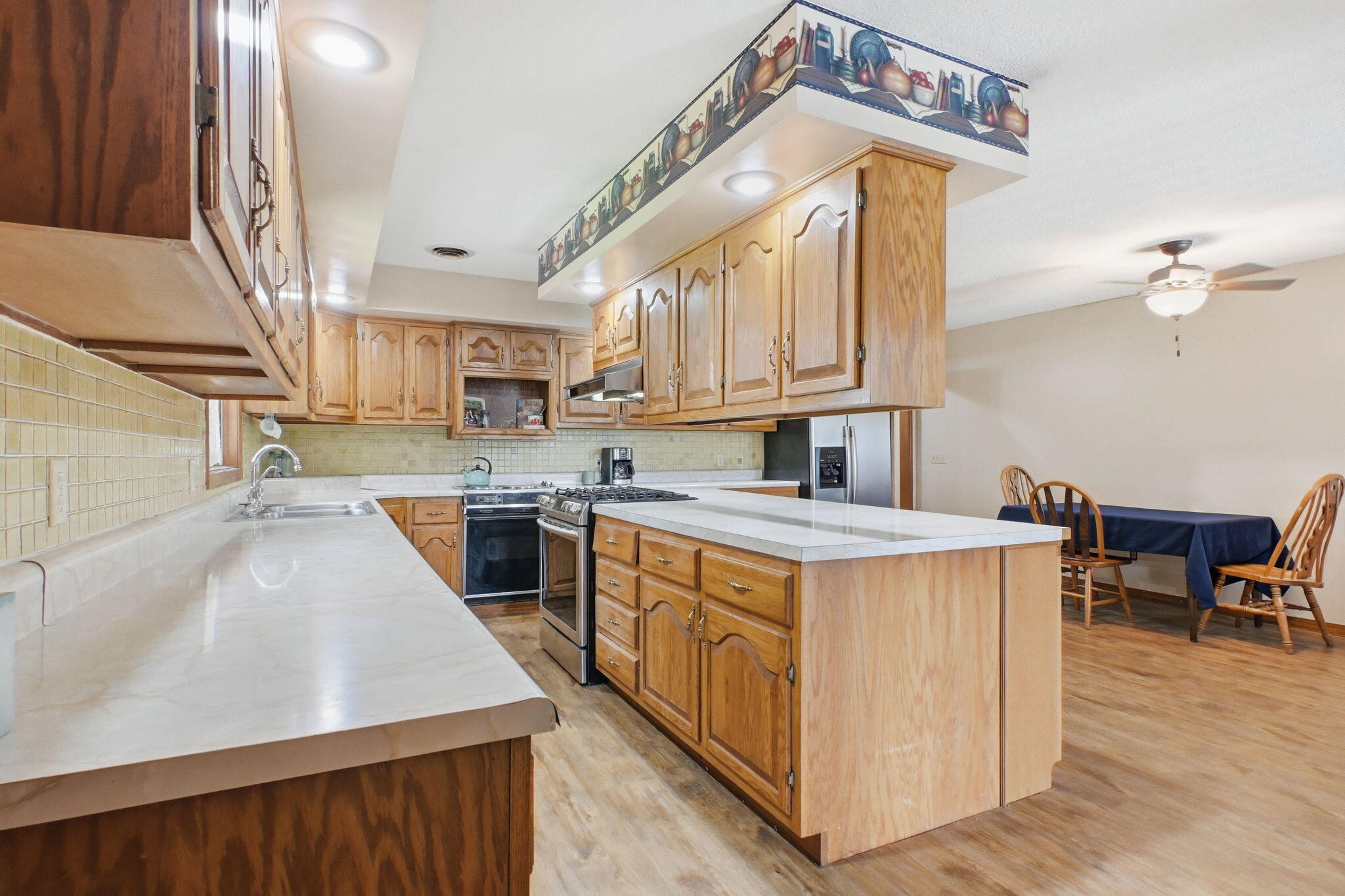 main property photo 6
