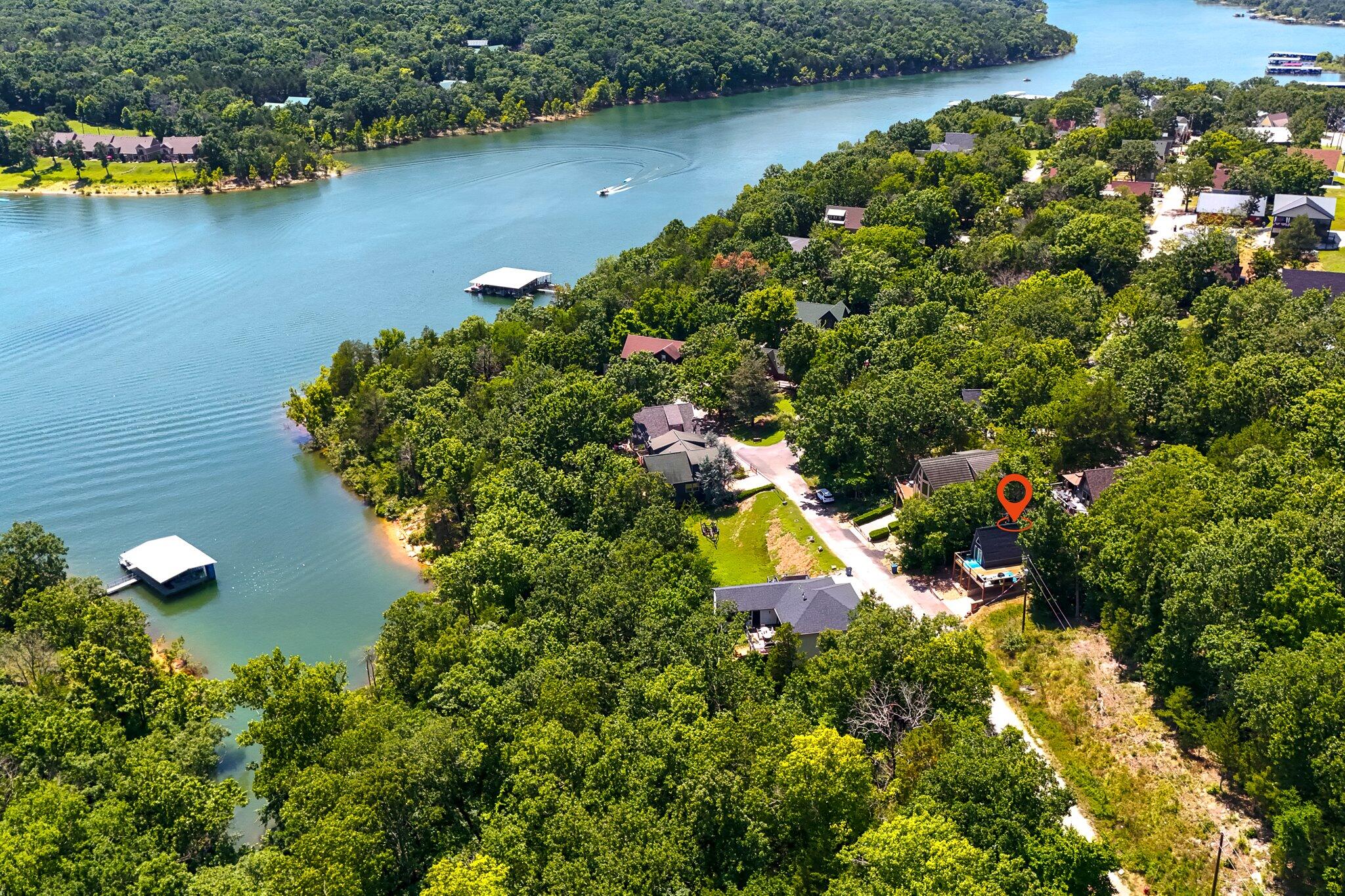main property photo 28