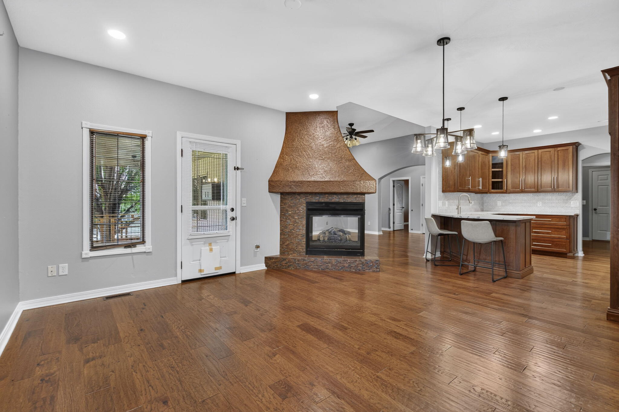 property viewer photo 10