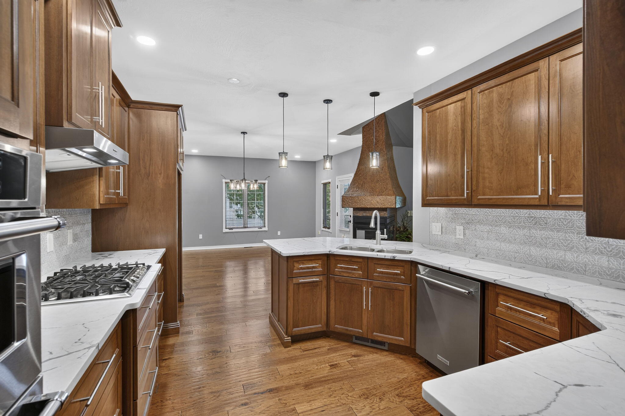 property viewer photo 13