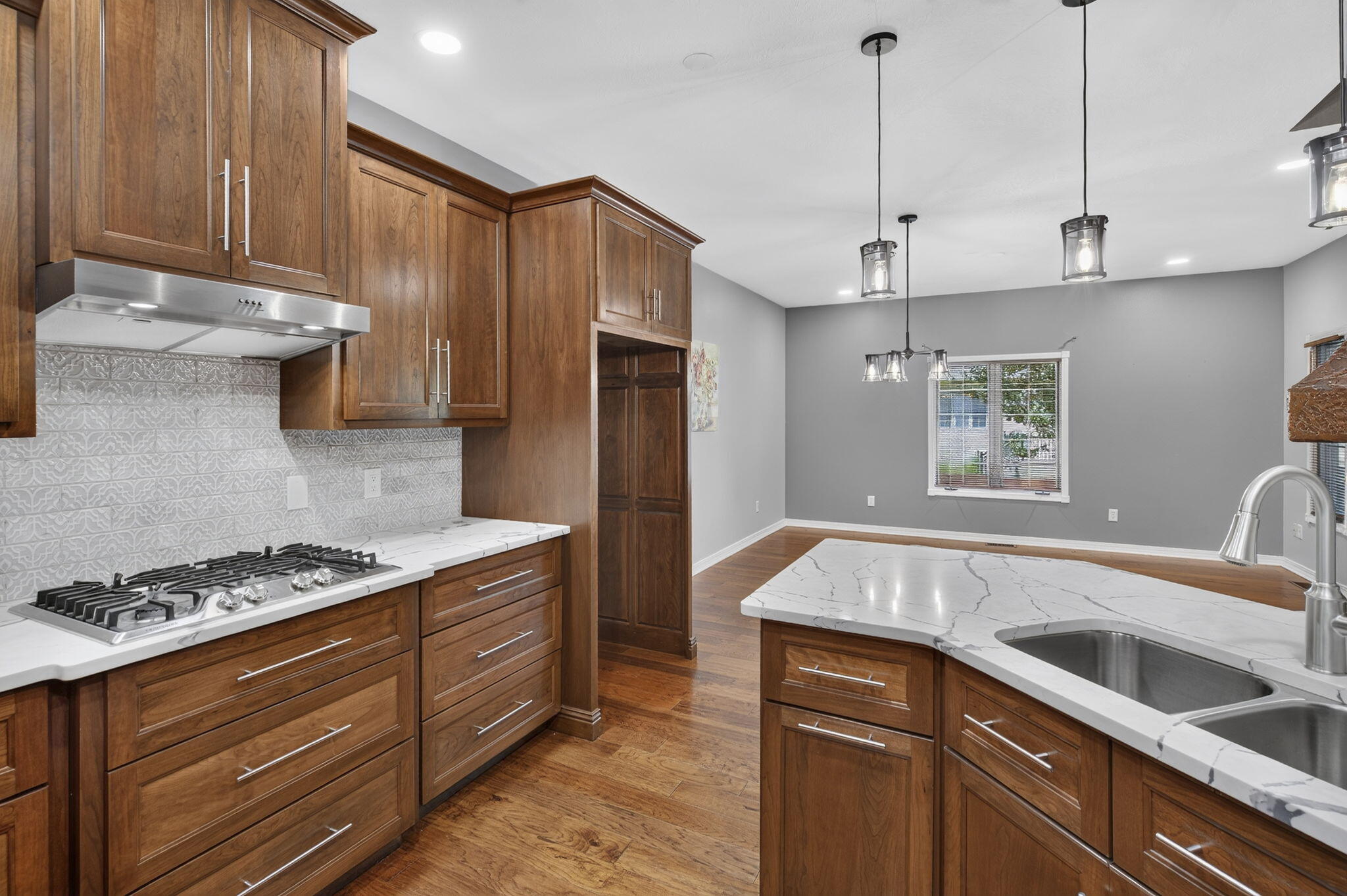 property viewer photo 14