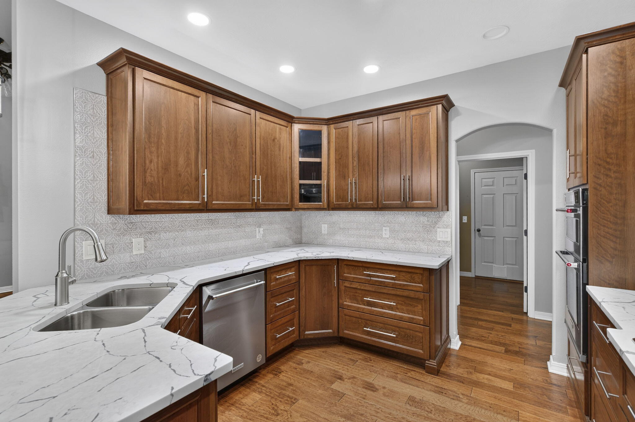 property viewer photo 16