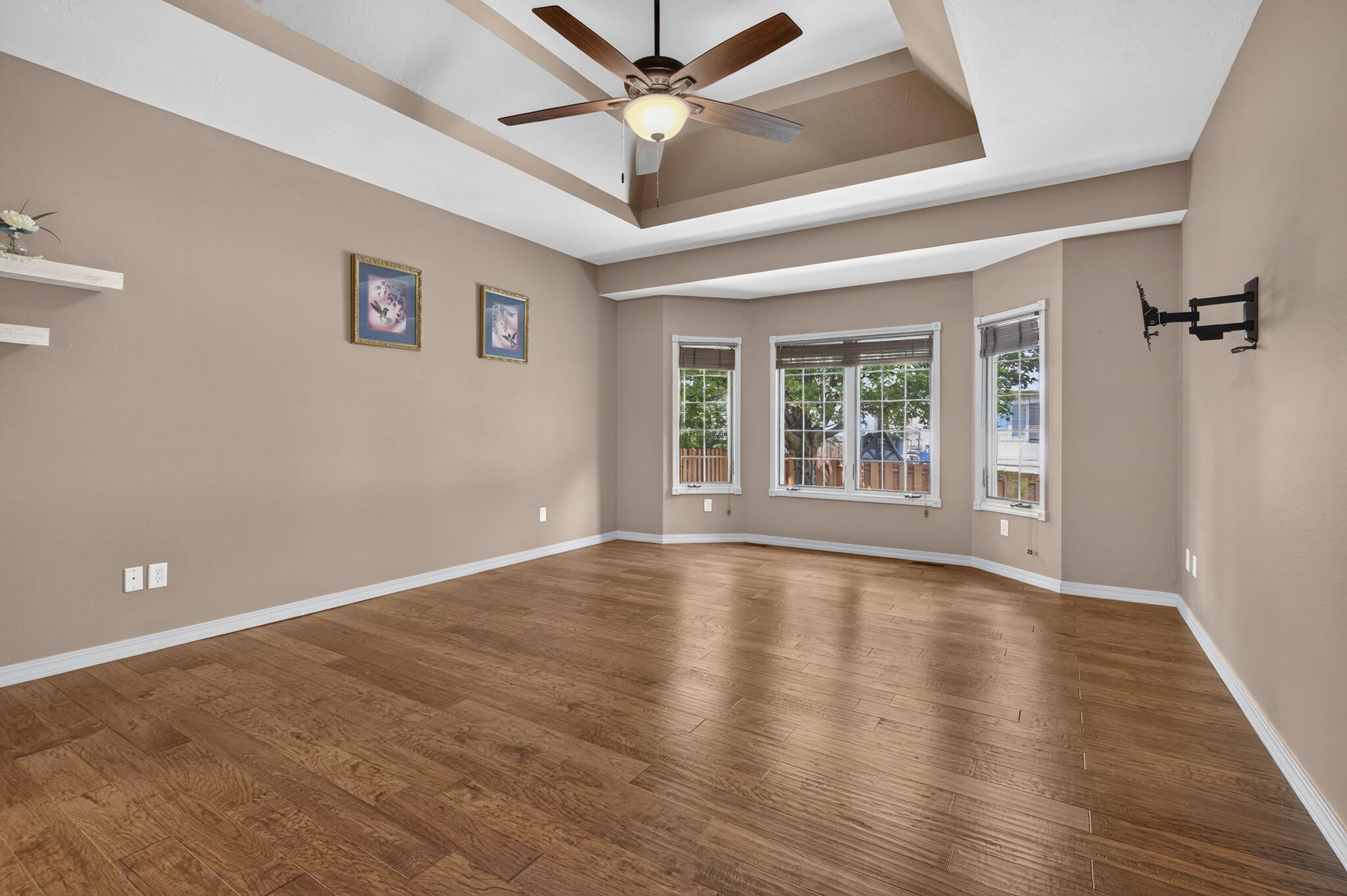 property viewer photo 19