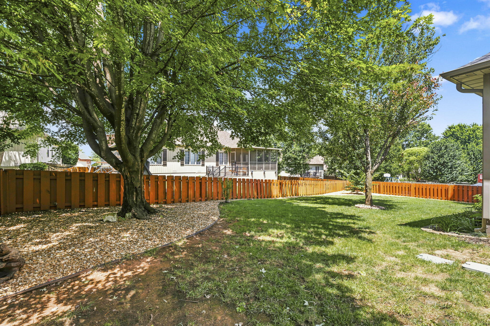 property viewer photo 39