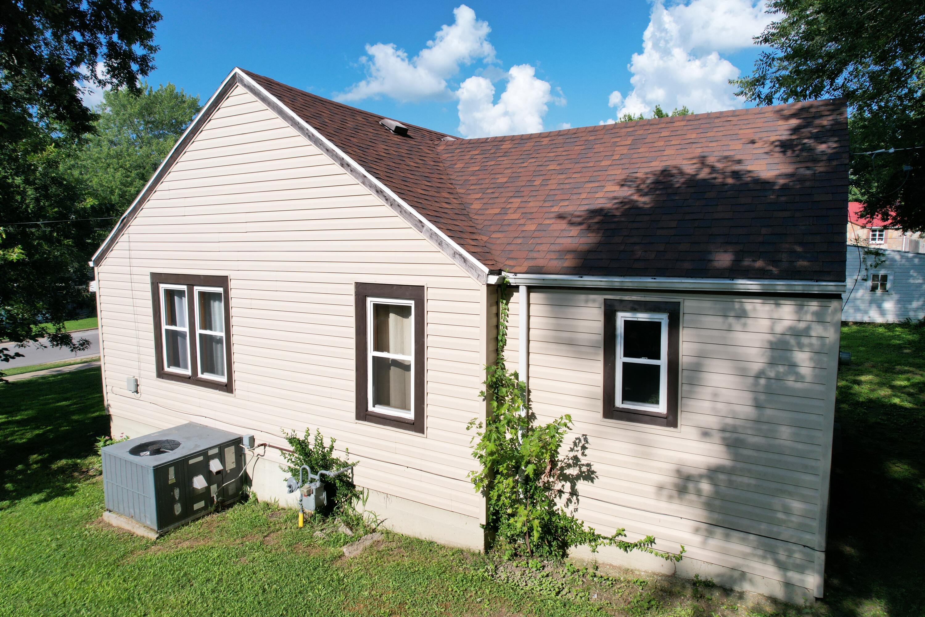 main property photo 14