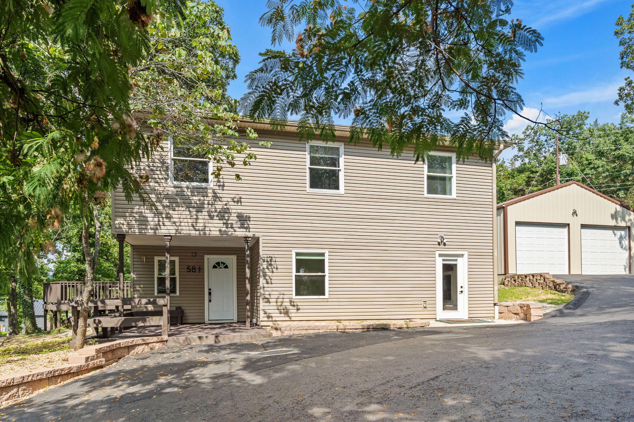 main property photo 13