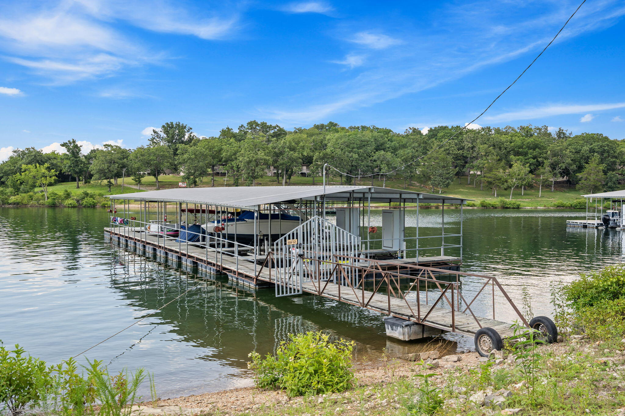 main property photo 50
