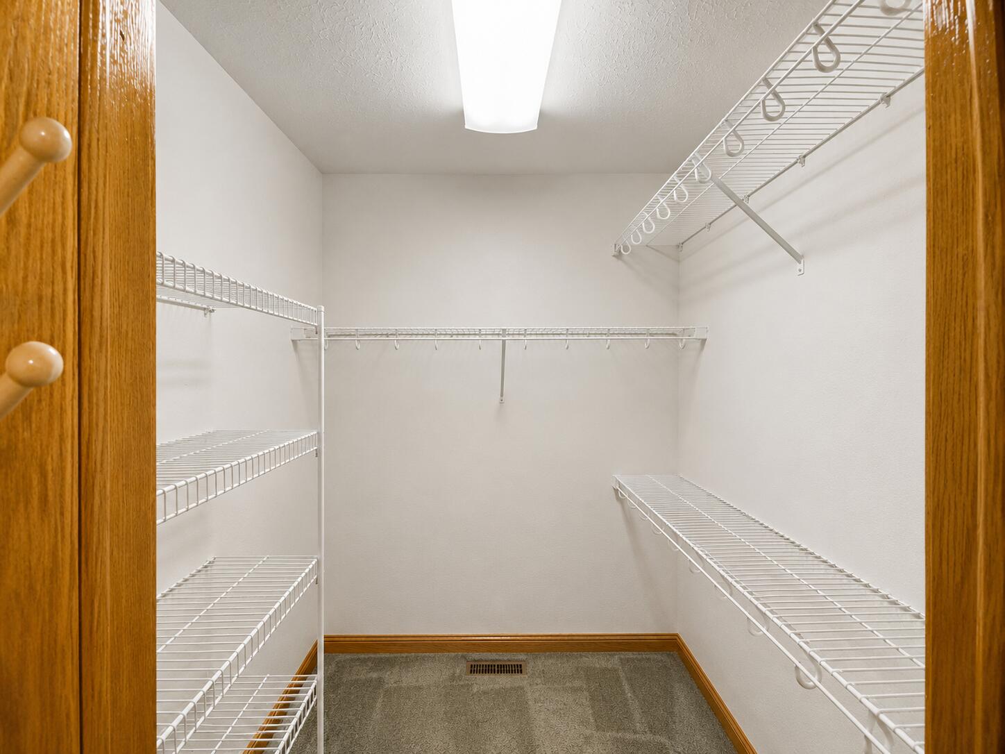 property viewer photo 16