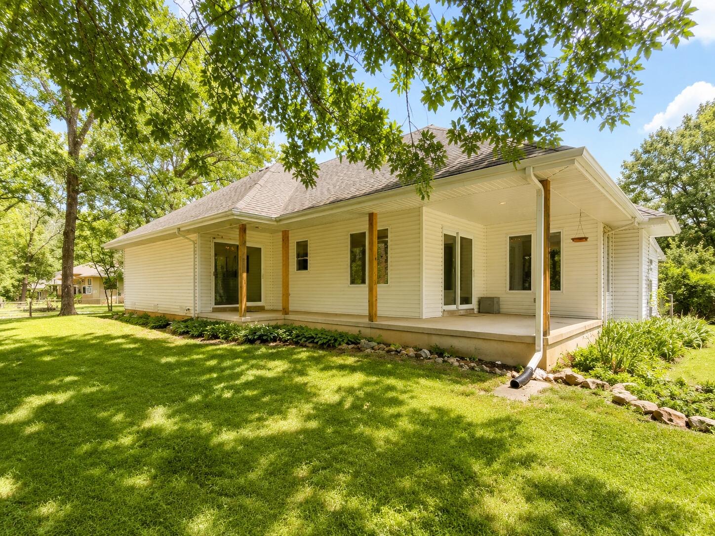 property viewer photo 25