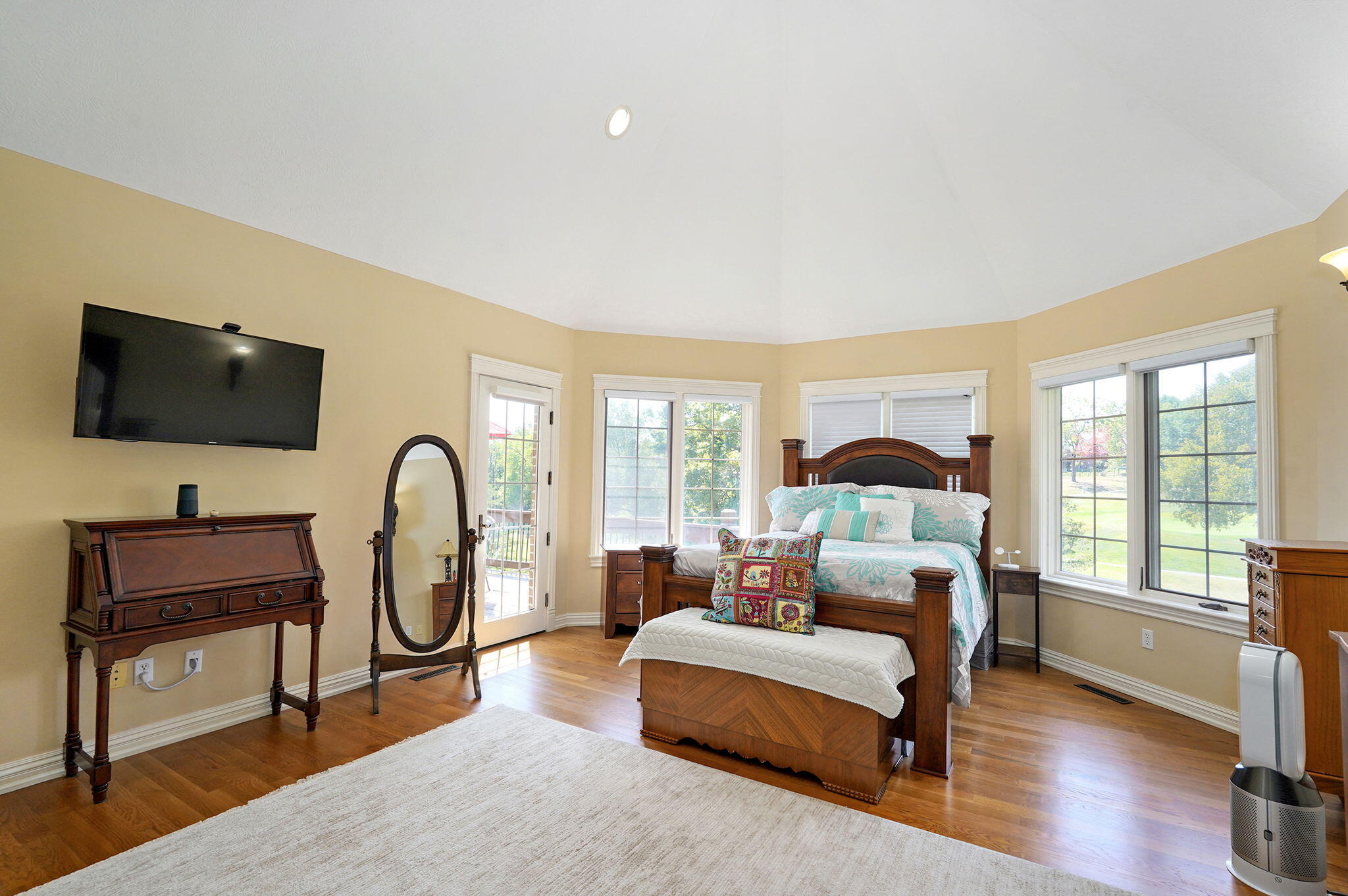 main property photo 33