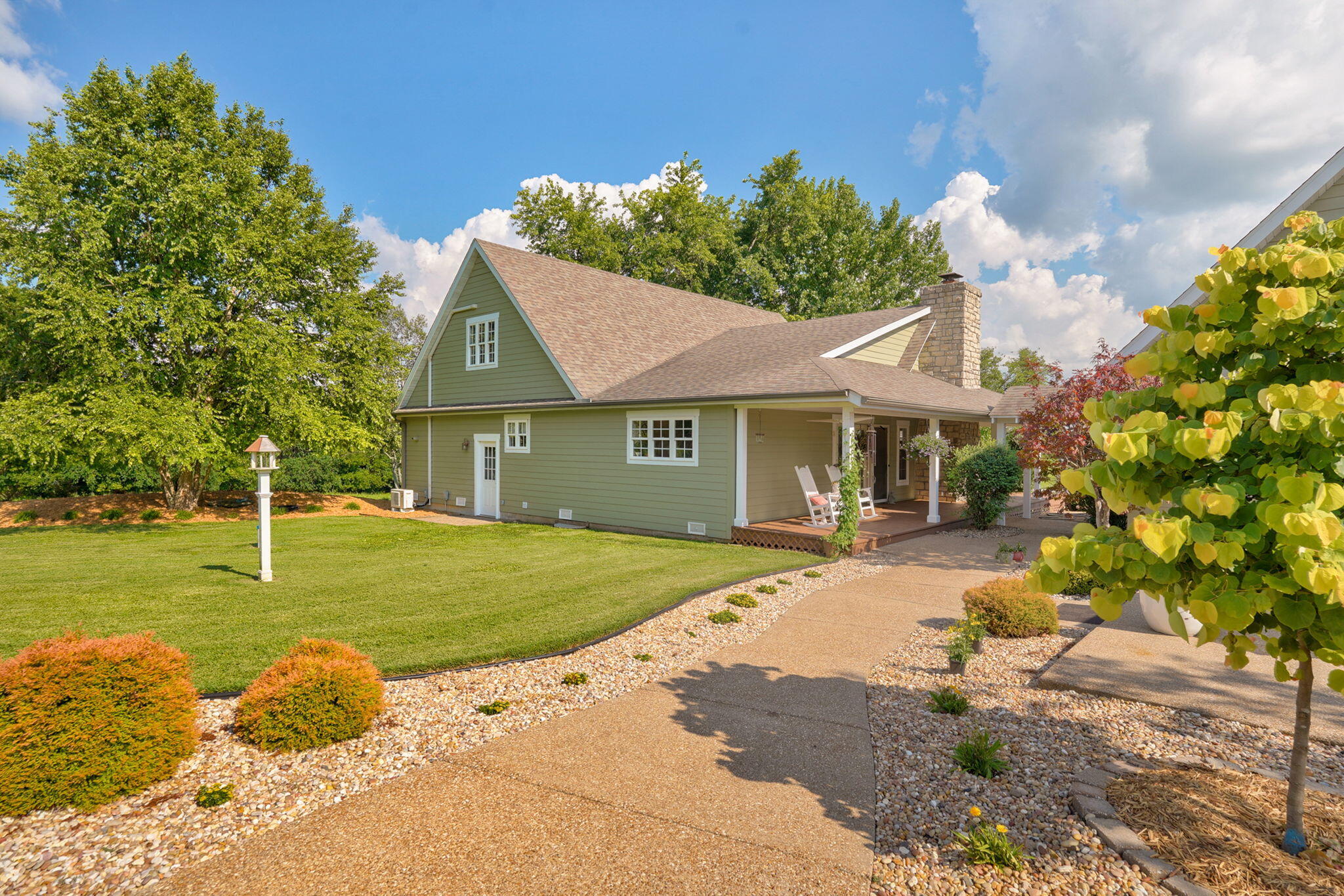 main property photo 44