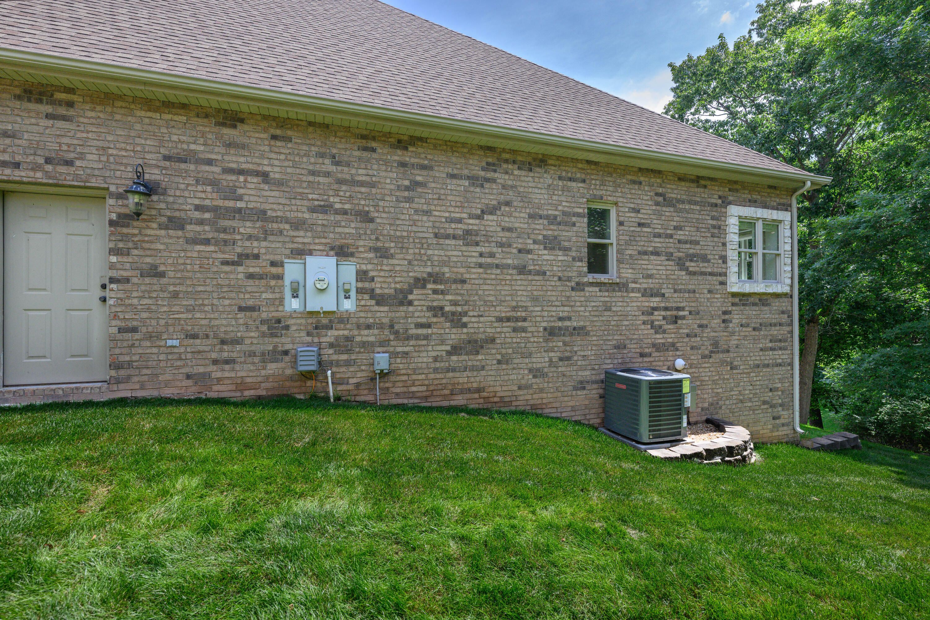 main property photo 60