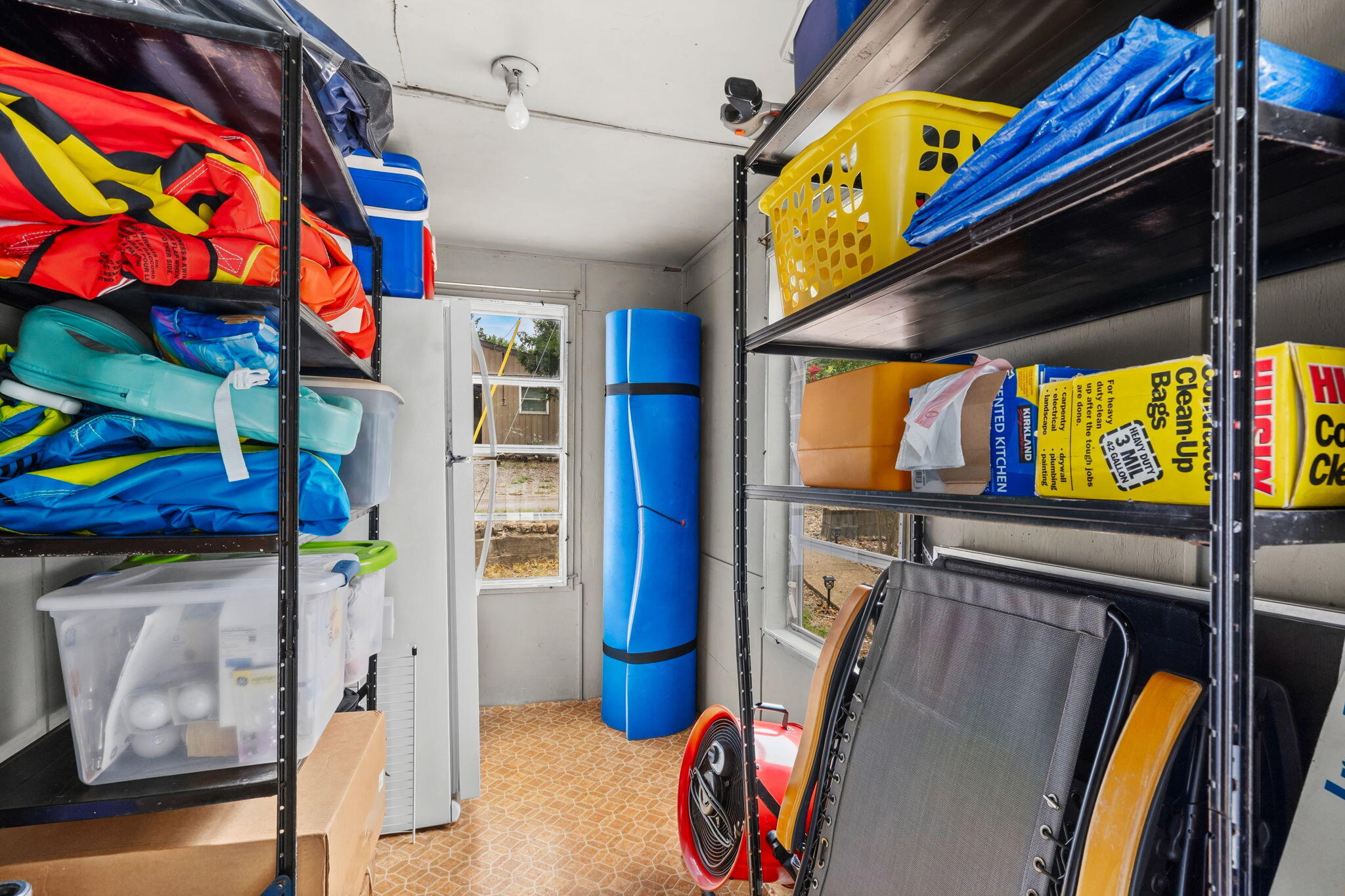 main property photo 40