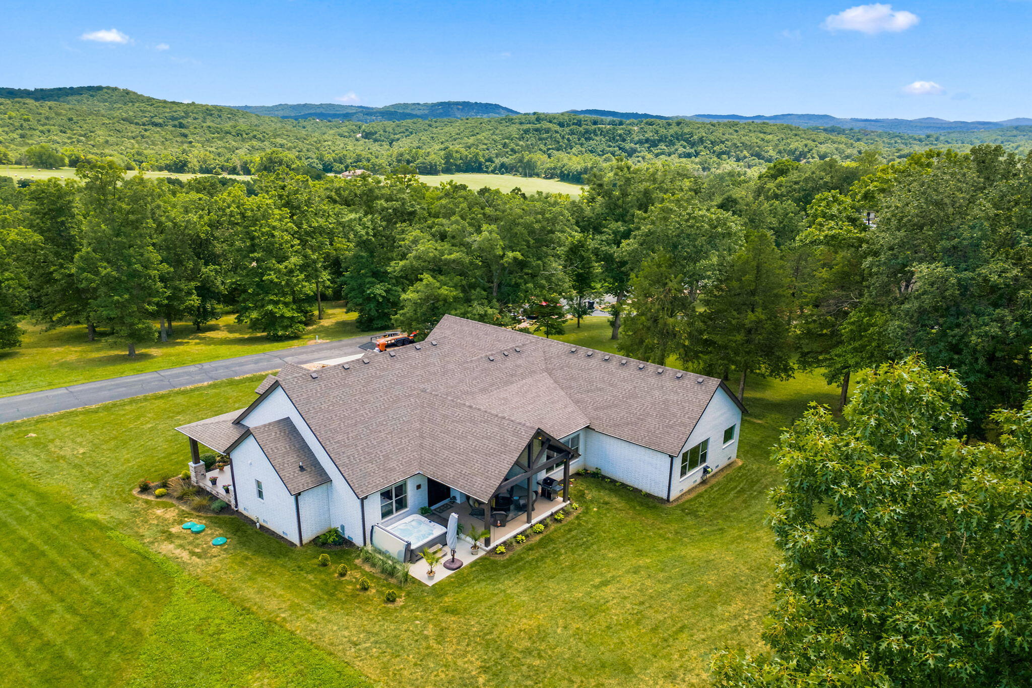 main property photo 50