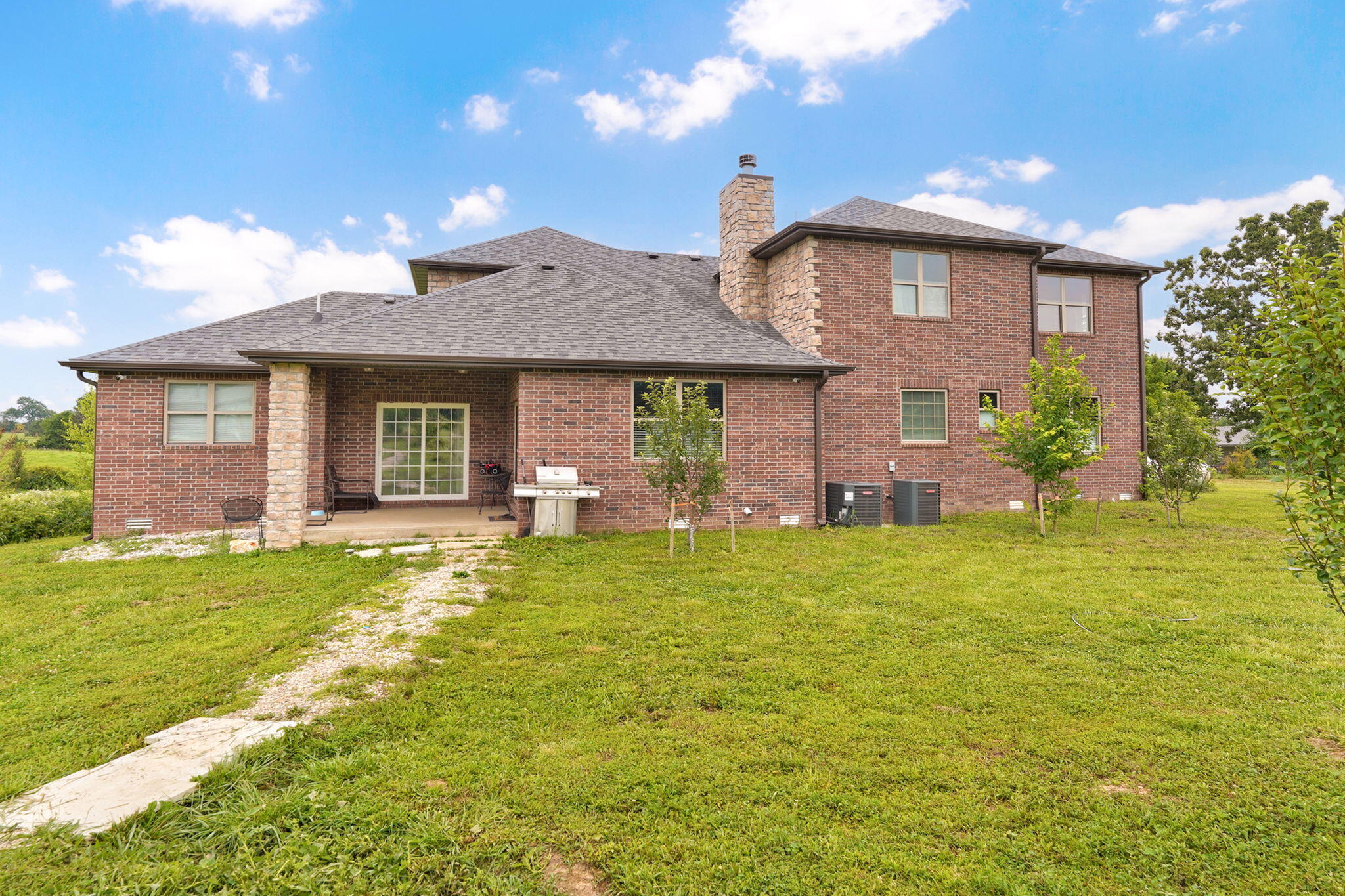 main property photo 7