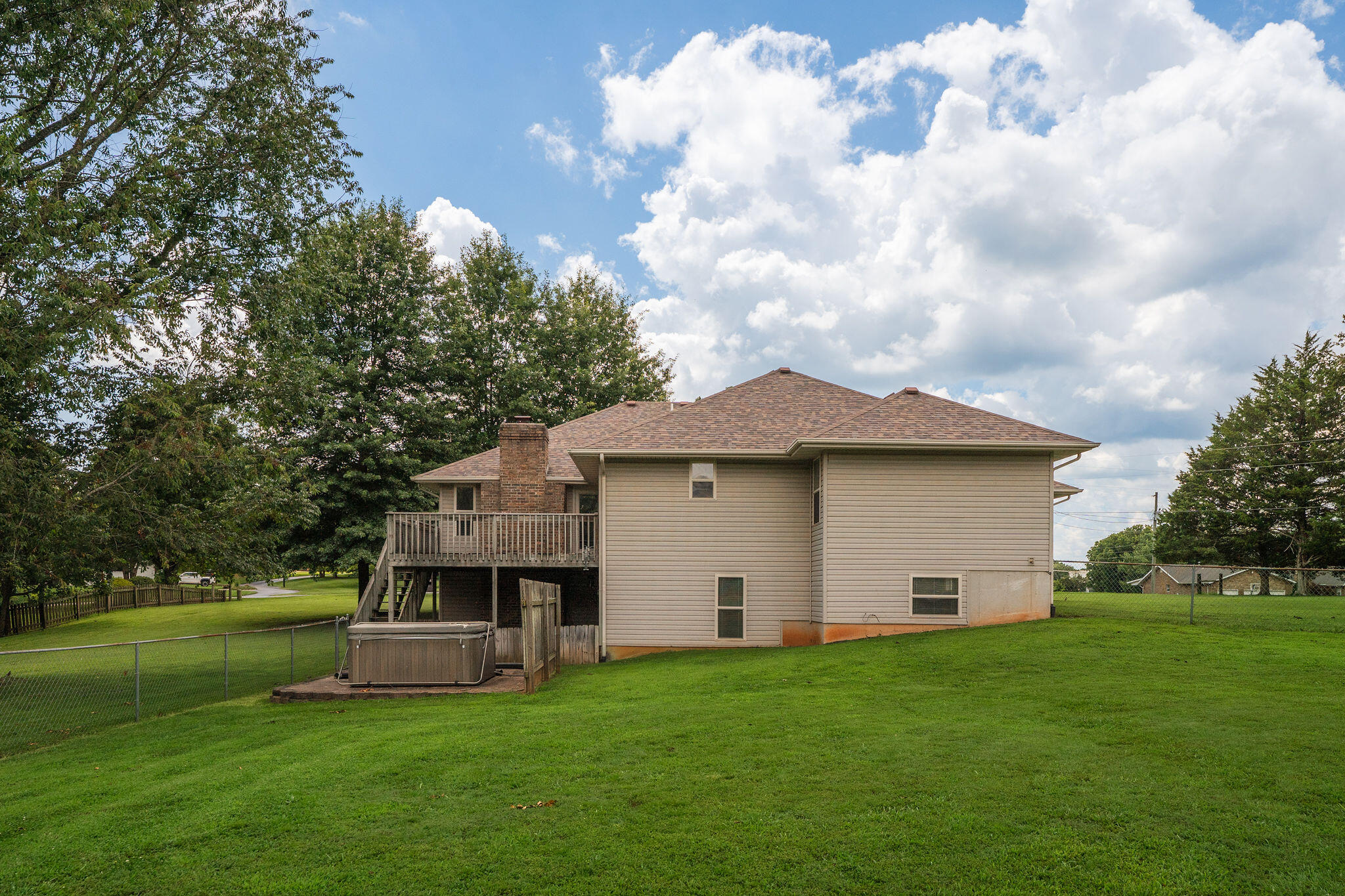 main property photo 51