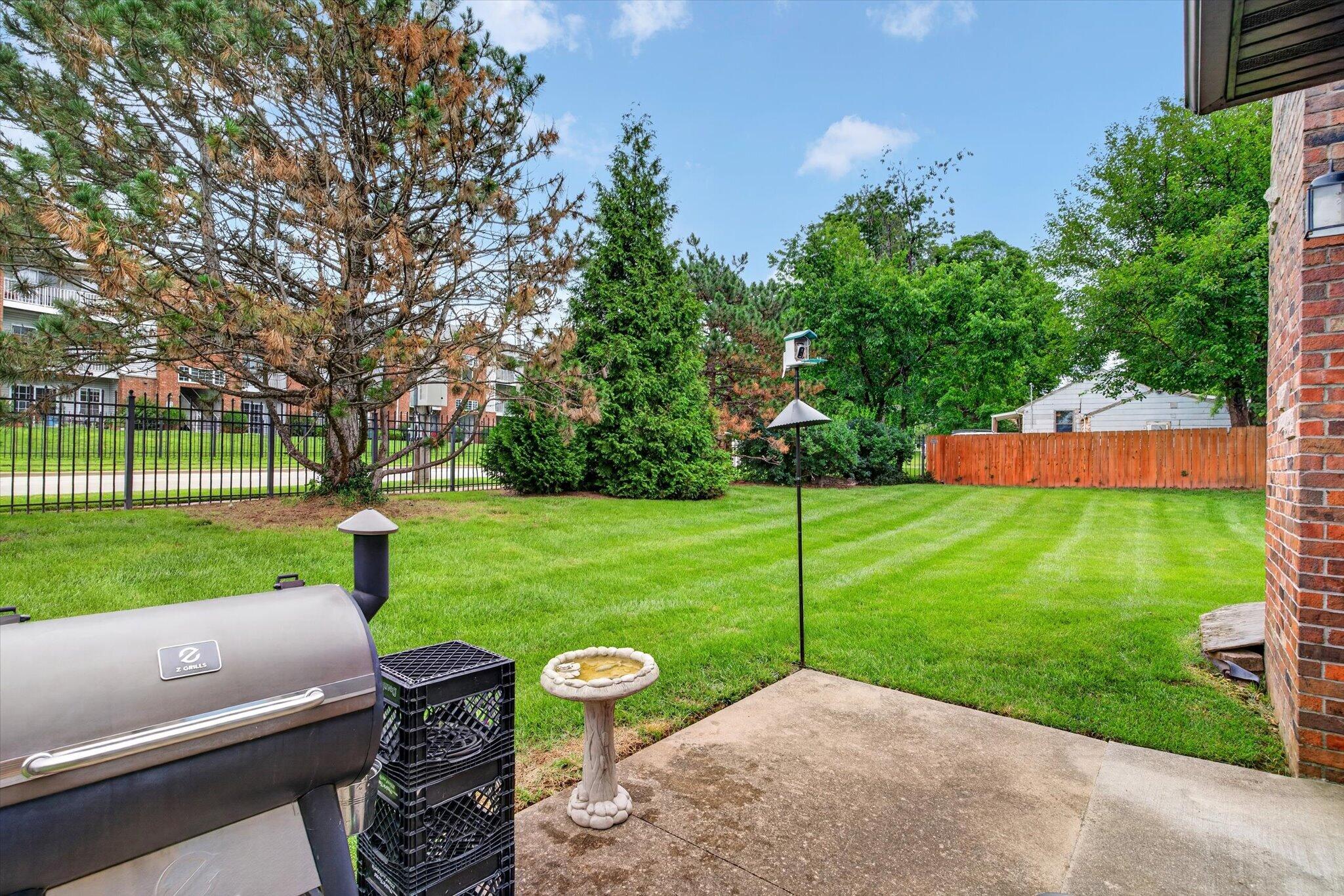 main property photo 23