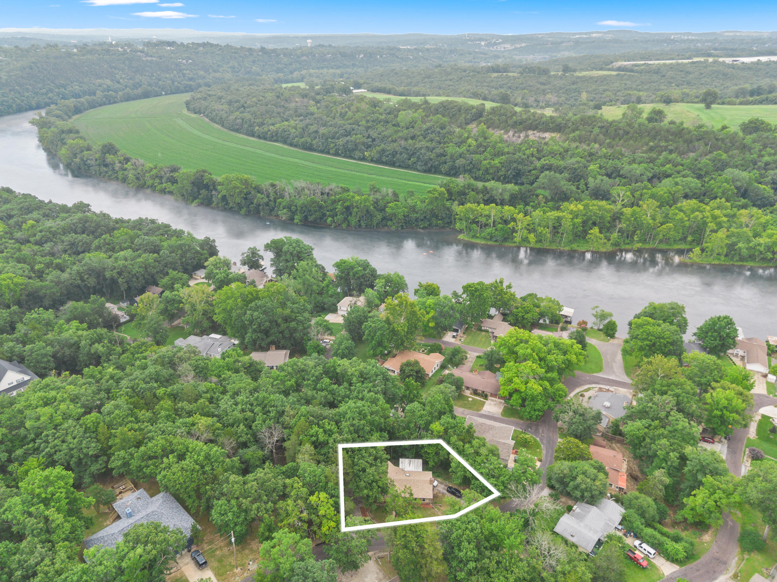 main property photo 37