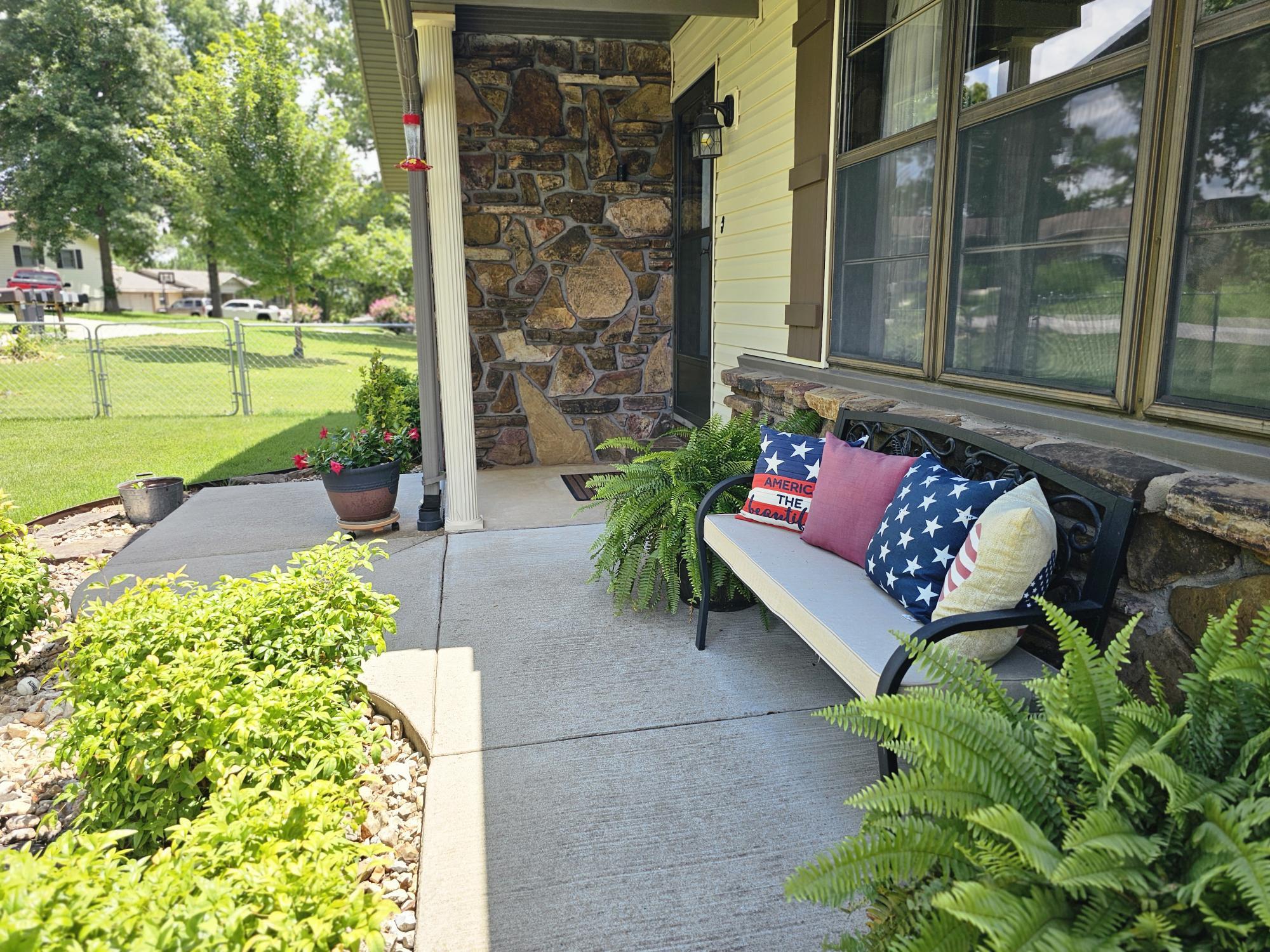 main property photo 3