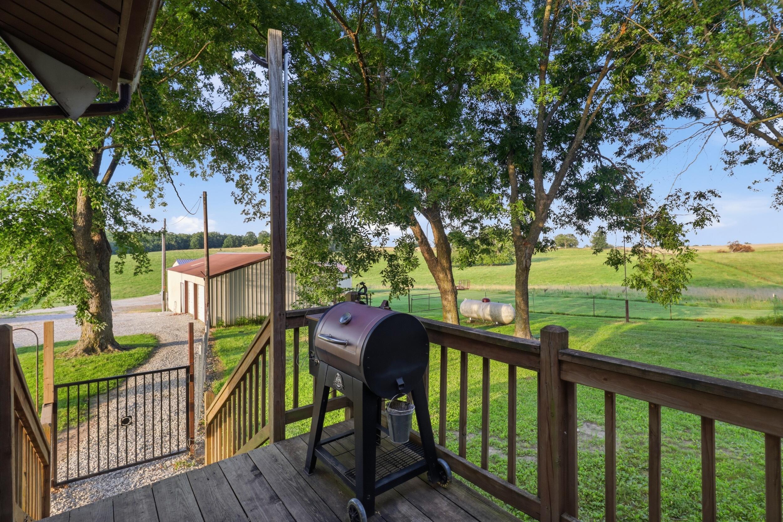 main property photo 25