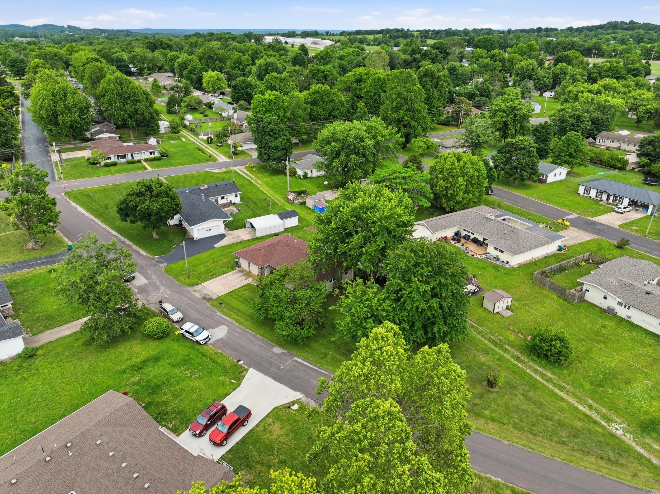 main property photo 25