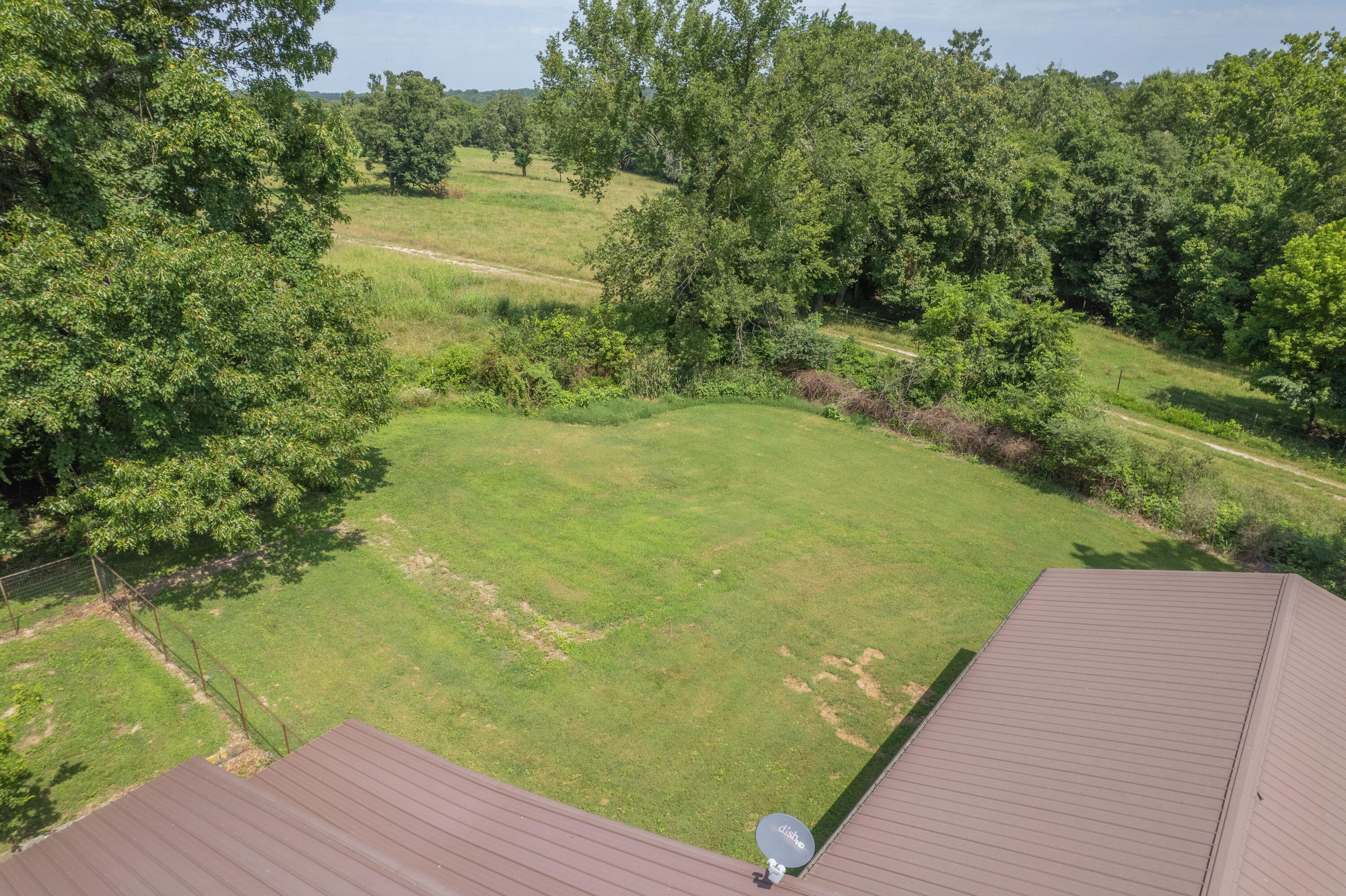 main property photo 8