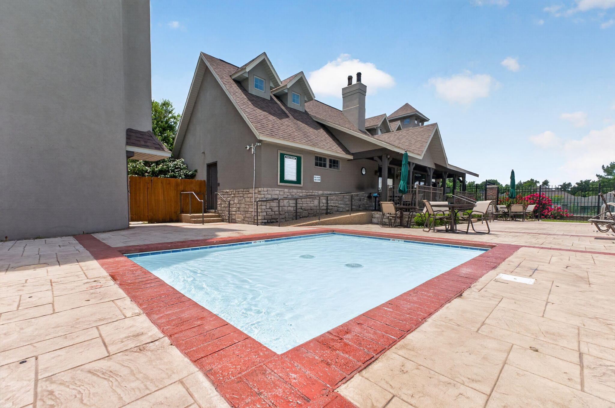 main property photo 60
