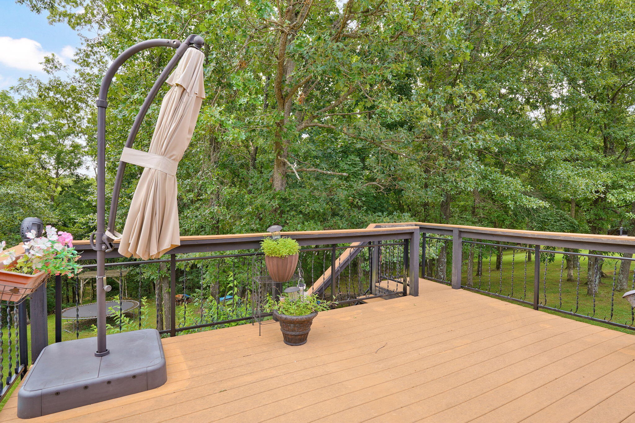 main property photo 45