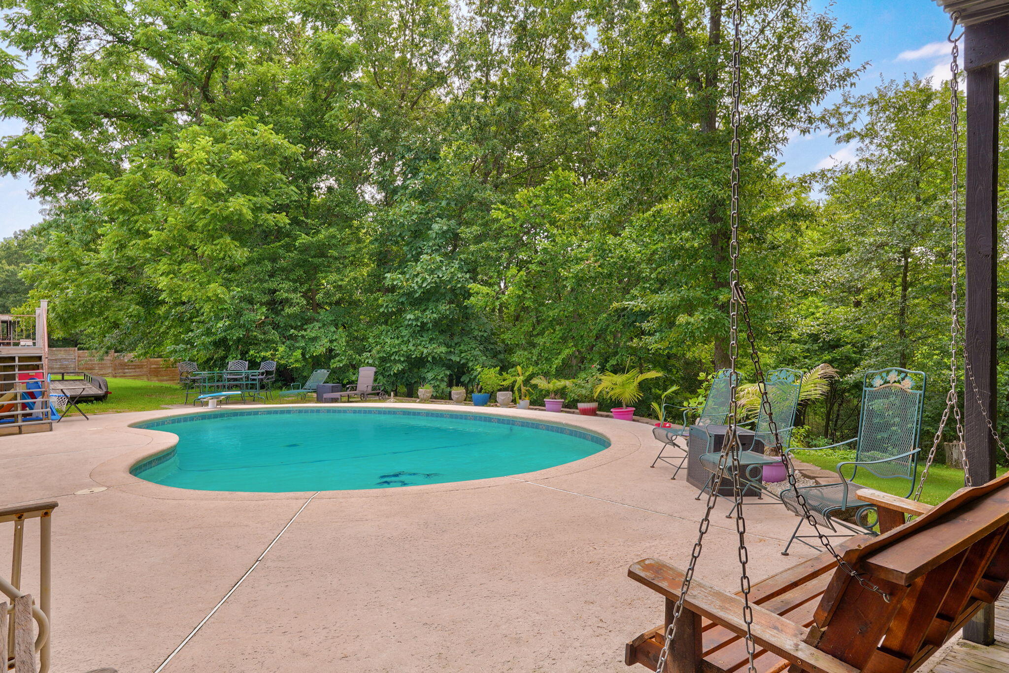 main property photo 51