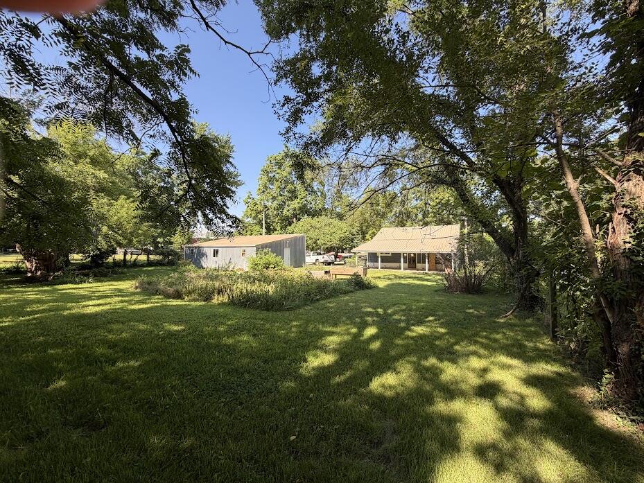 main property photo 17