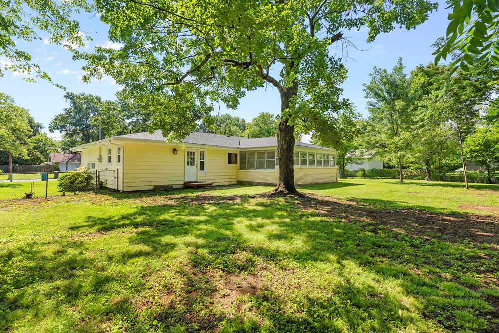 property viewer photo 24