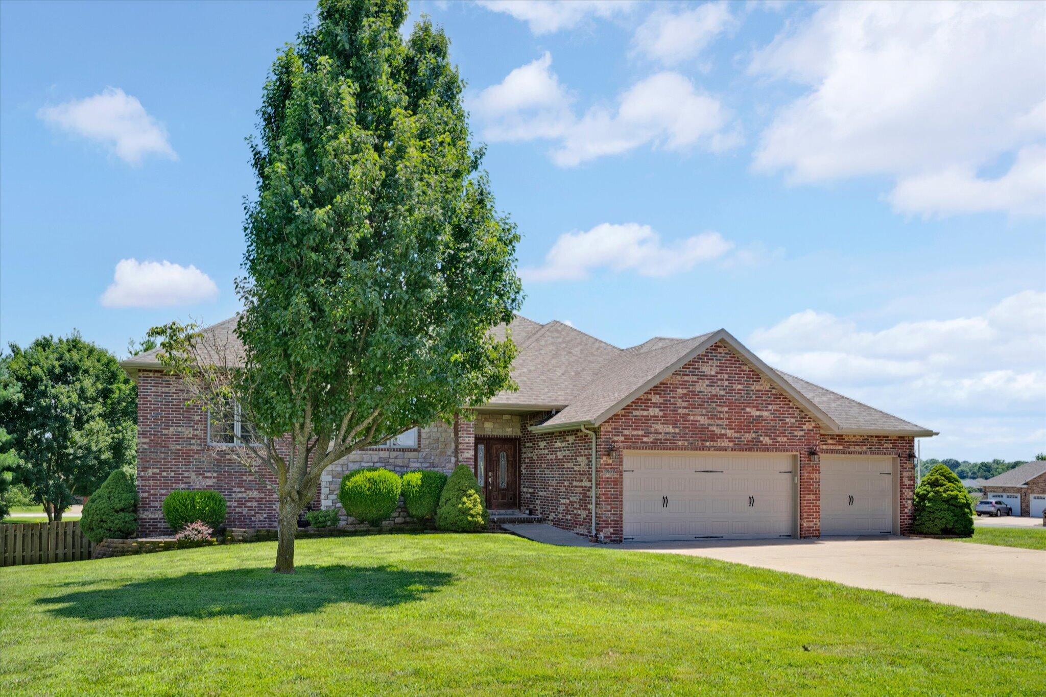 main property photo 45