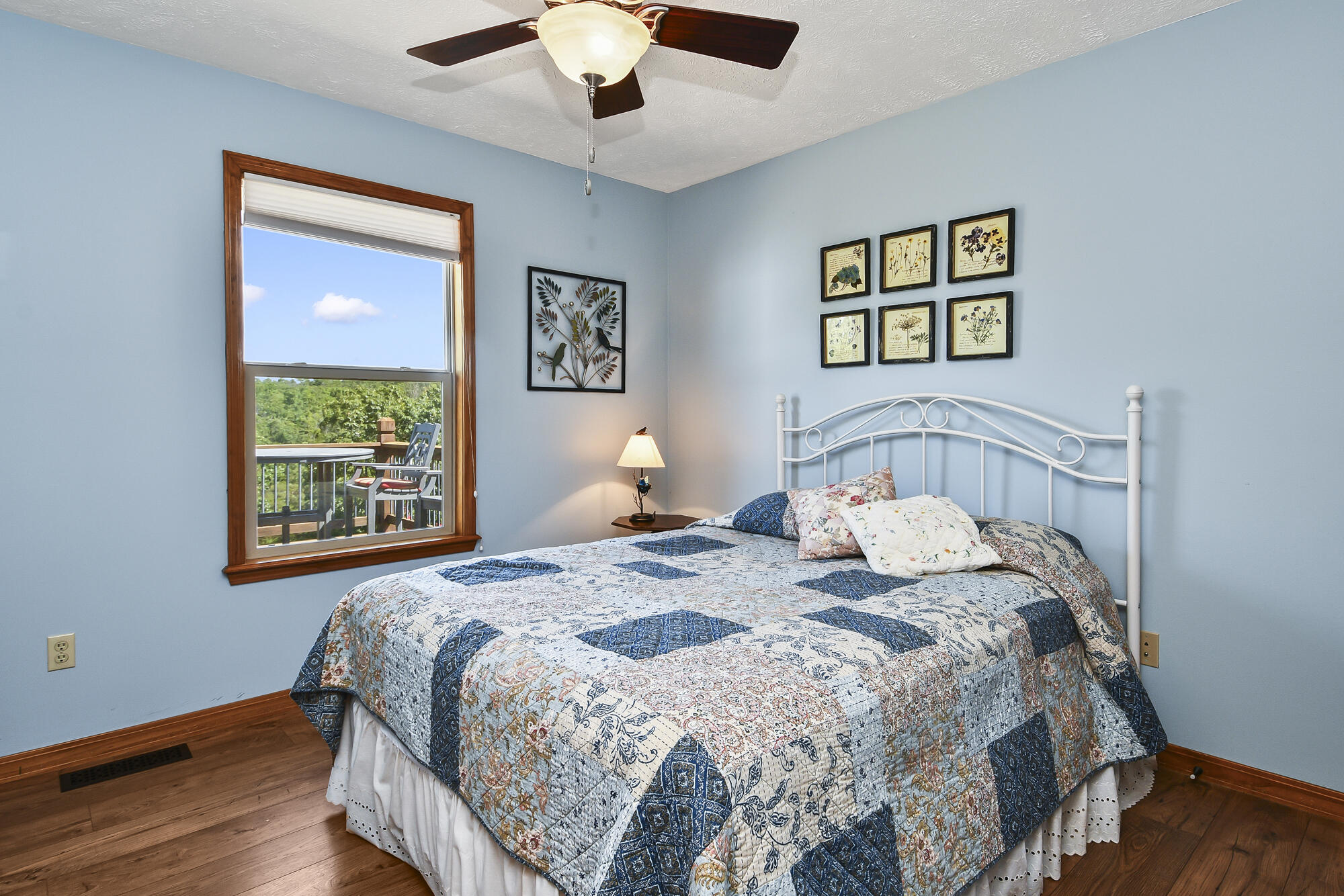 main property photo 29